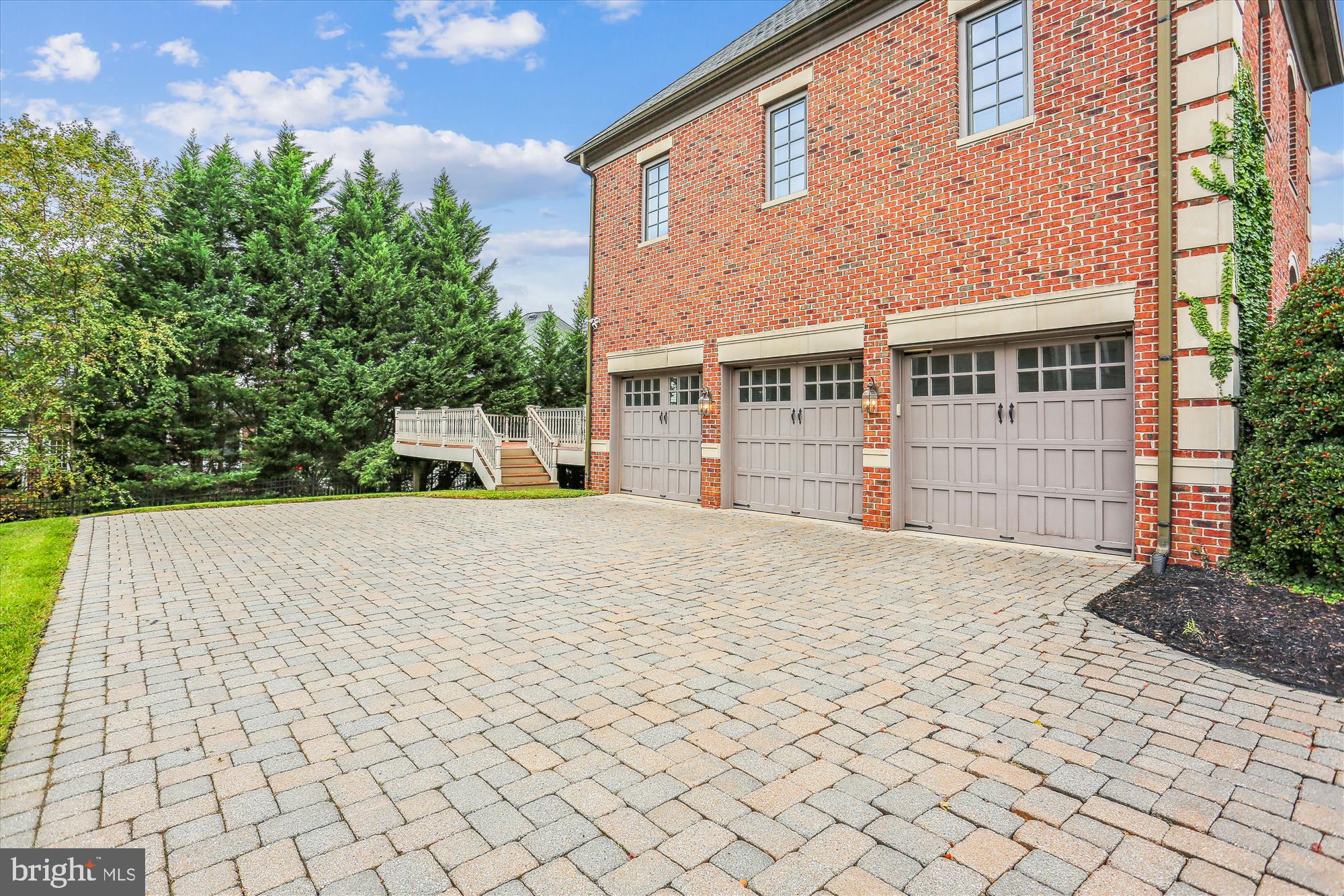 OAKS AT NORTH BETHESDA - Residential