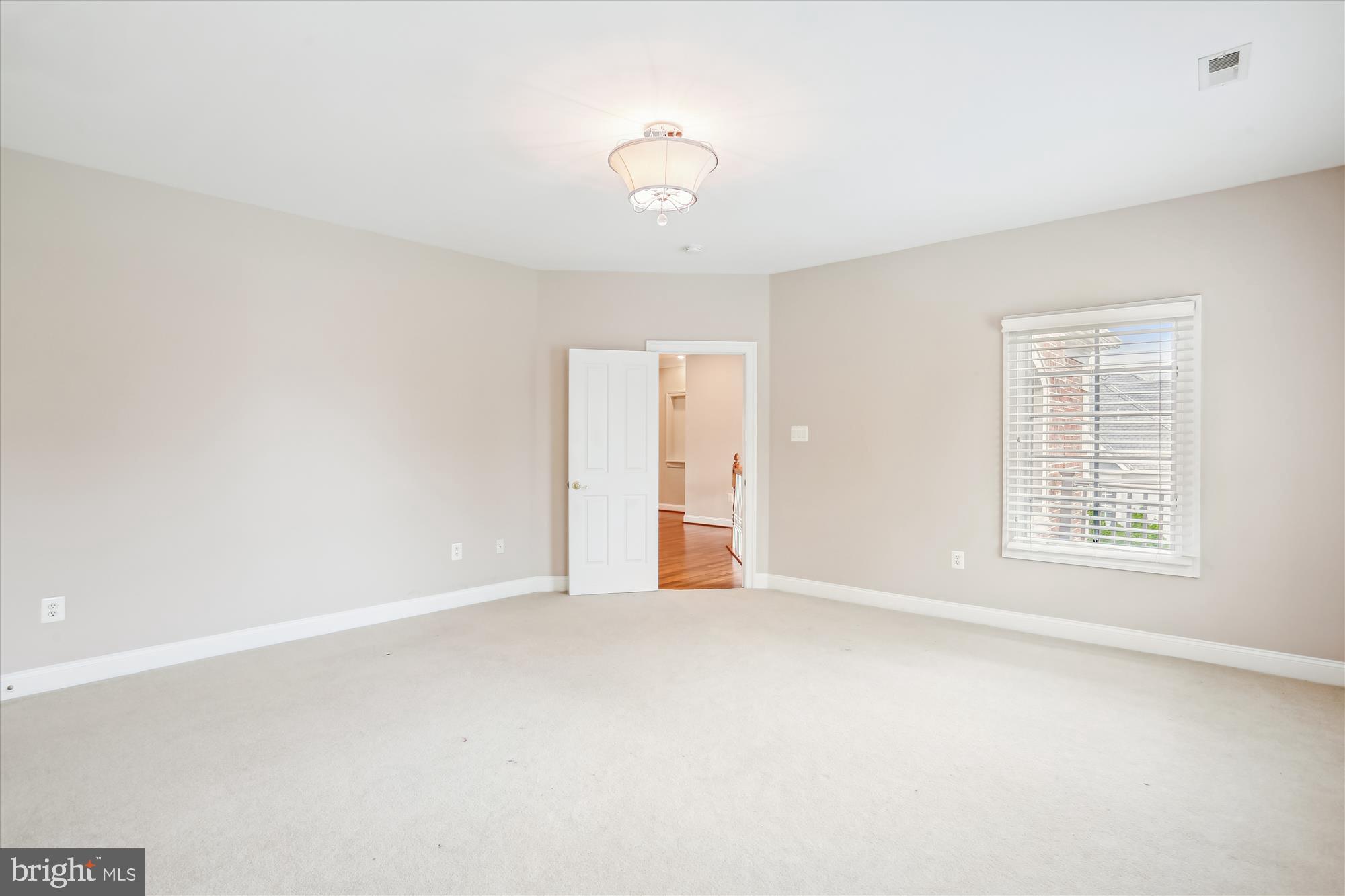 OAKS AT NORTH BETHESDA - Residential