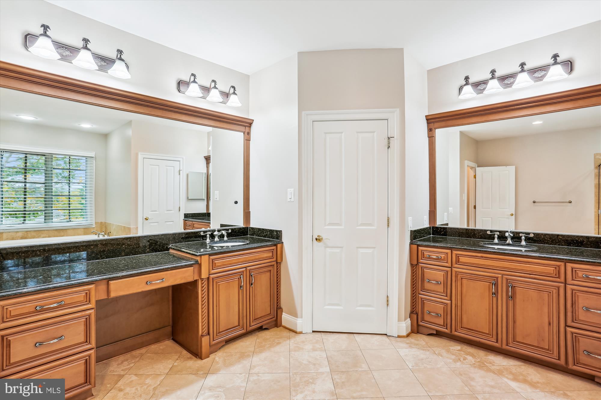 OAKS AT NORTH BETHESDA - Residential