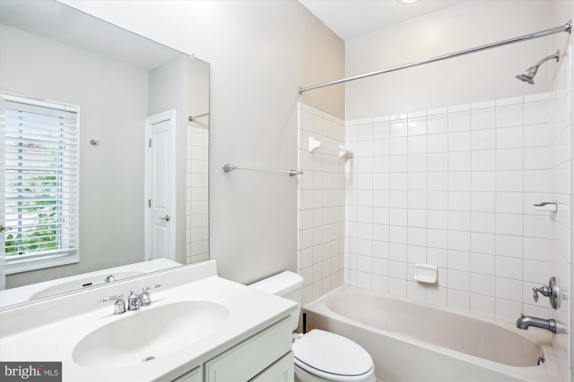 OAKS AT NORTH BETHESDA - Residential