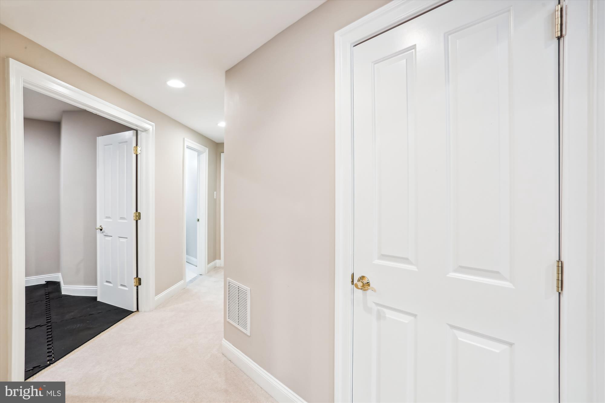 OAKS AT NORTH BETHESDA - Residential