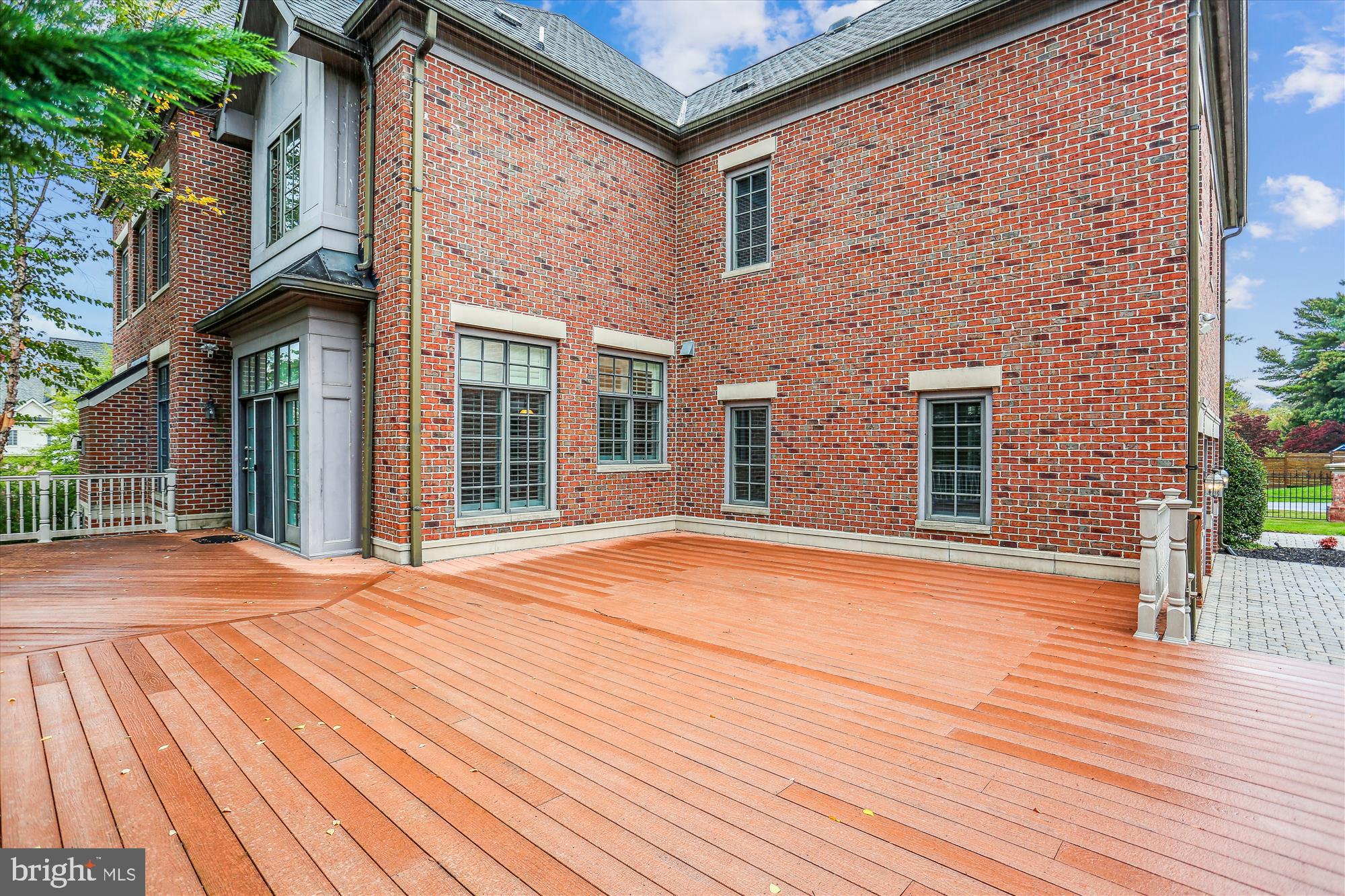 OAKS AT NORTH BETHESDA - Residential