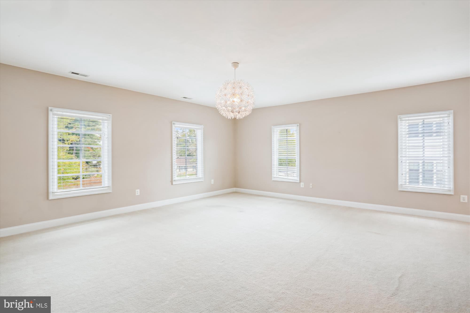 OAKS AT NORTH BETHESDA - Residential