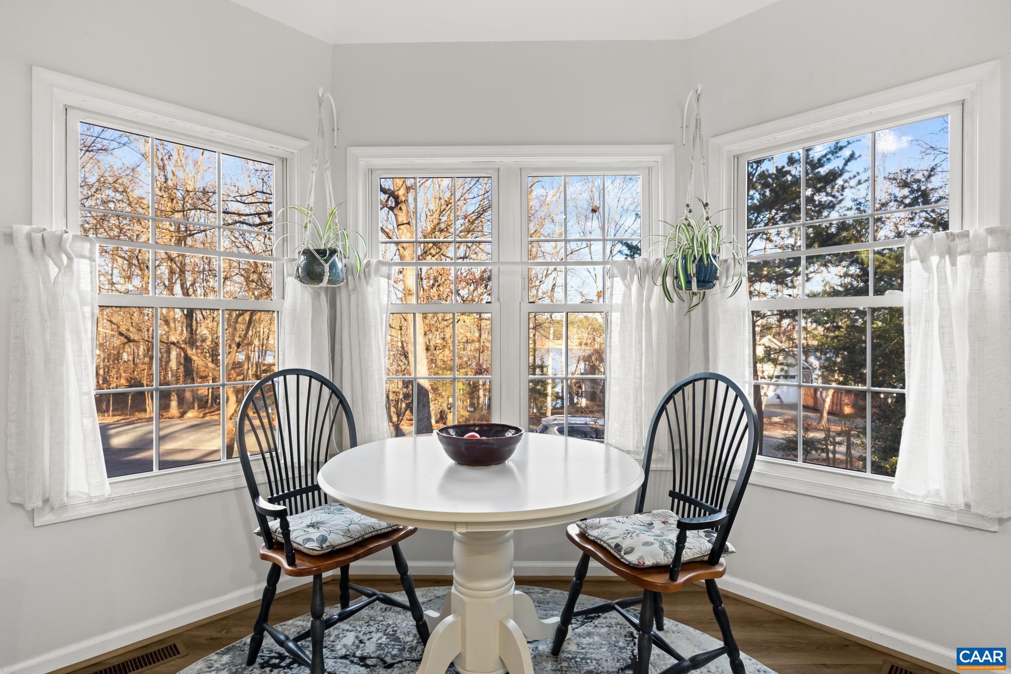 LAKE MONTICELLO - Residential