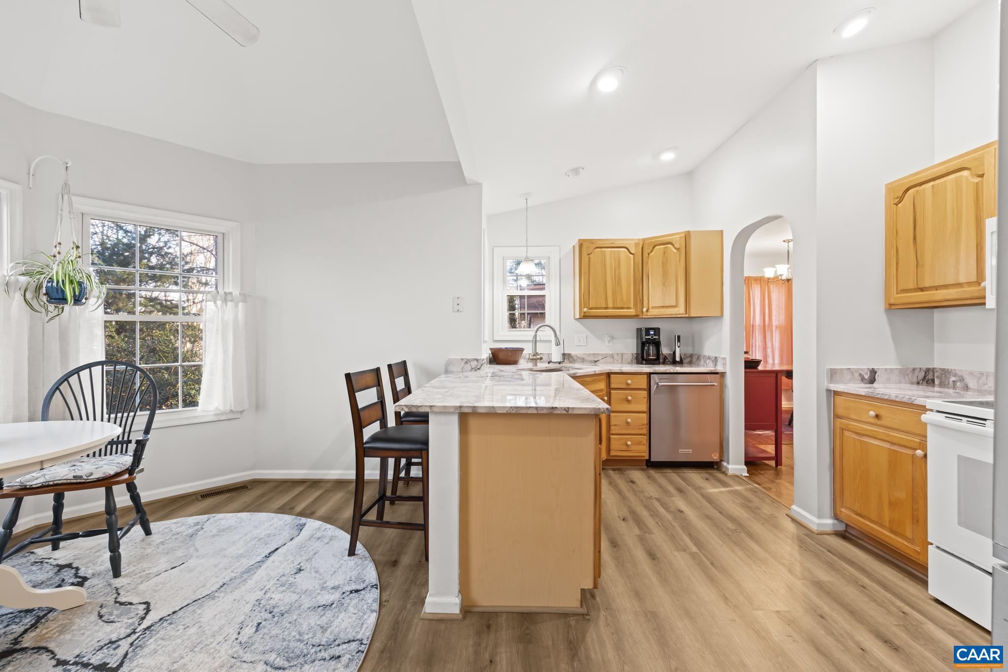 LAKE MONTICELLO - Residential