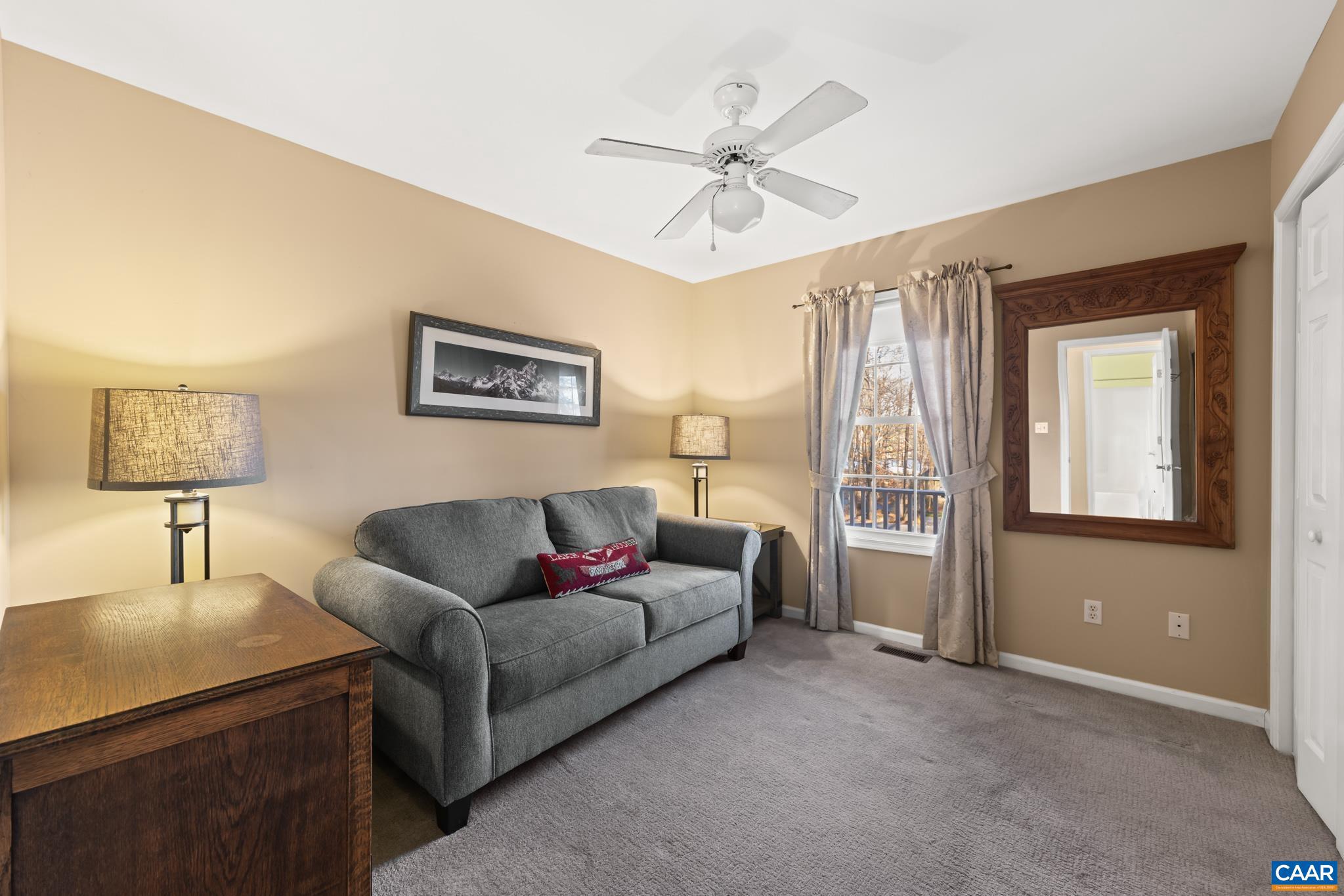 LAKE MONTICELLO - Residential