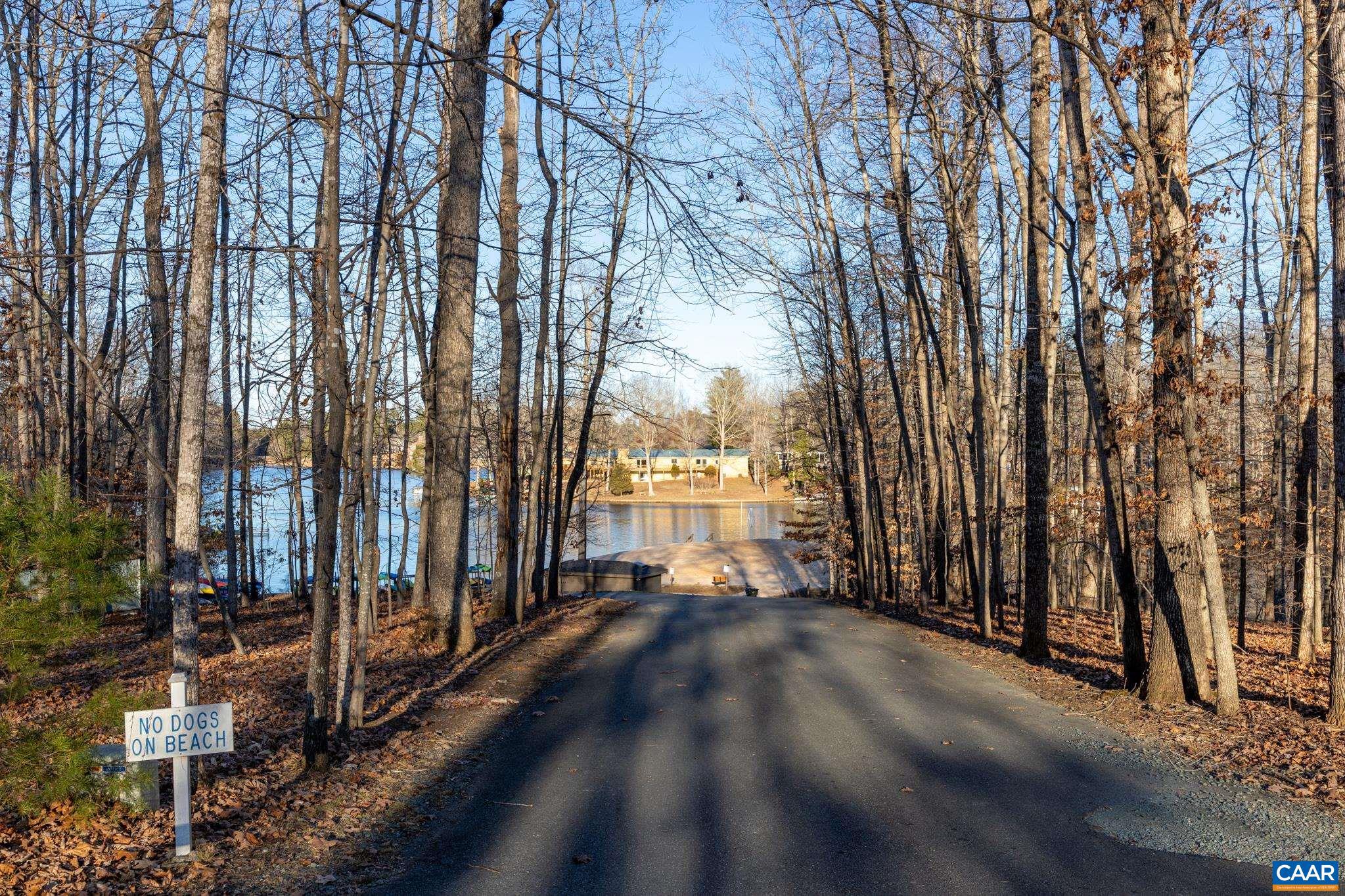 LAKE MONTICELLO - Residential