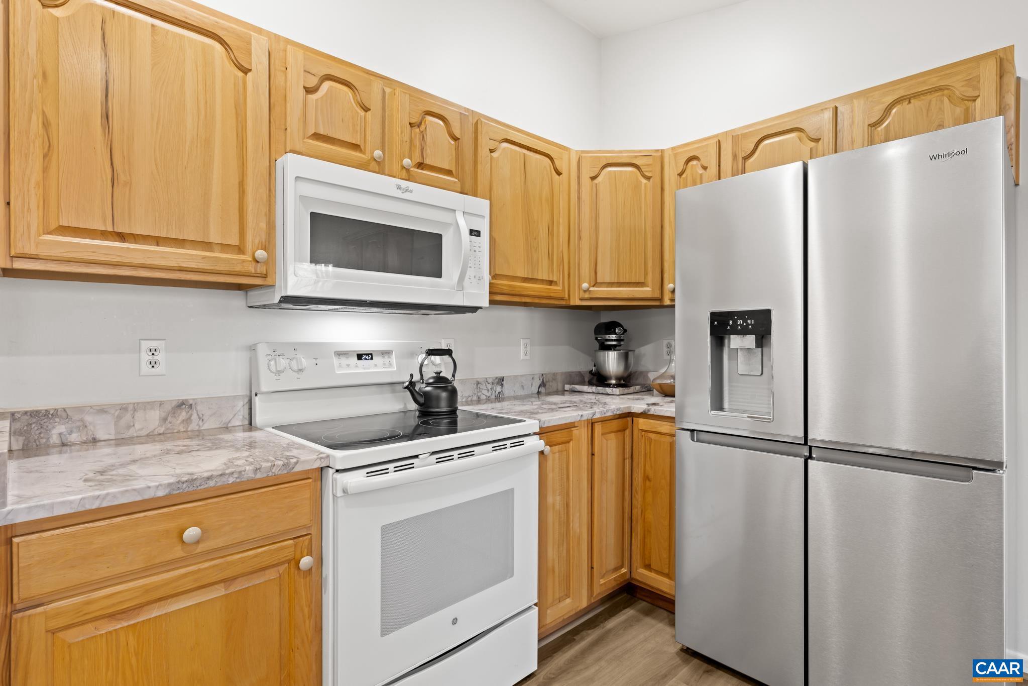 LAKE MONTICELLO - Residential