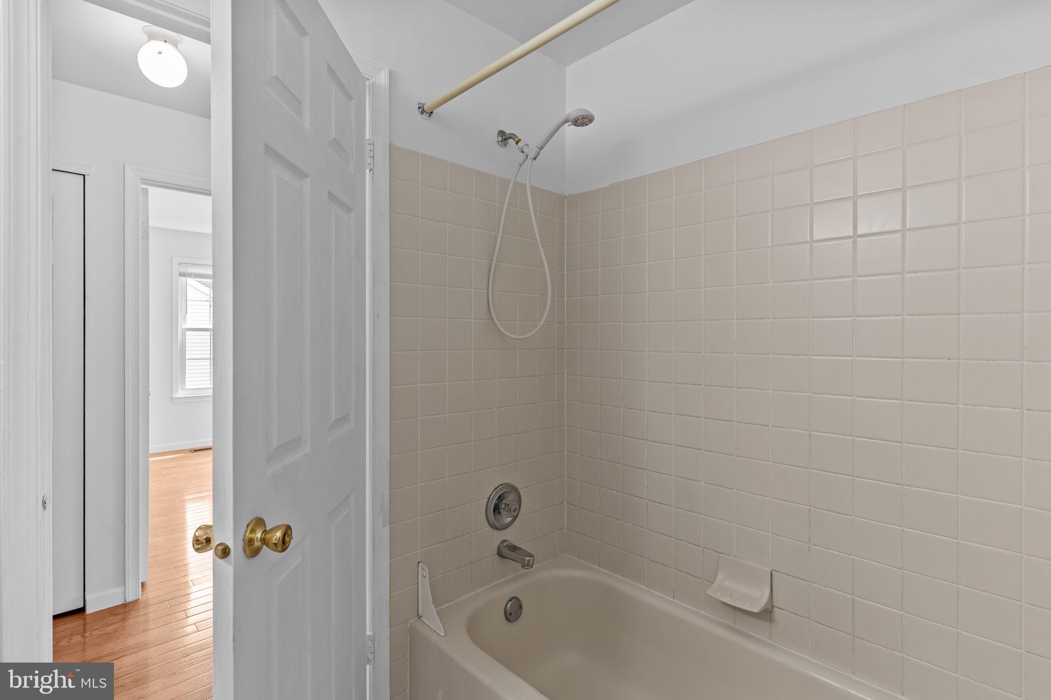 KIRKWOOD - Residential Lease