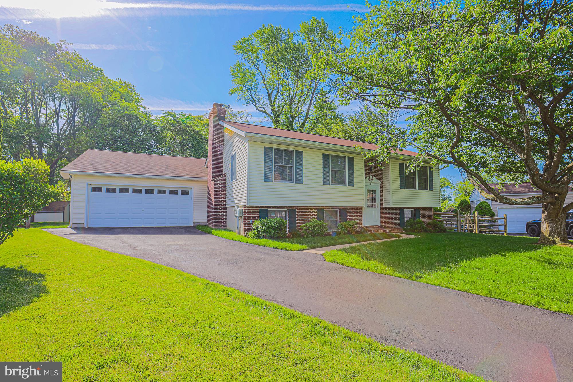 315 CATHERINE COURT