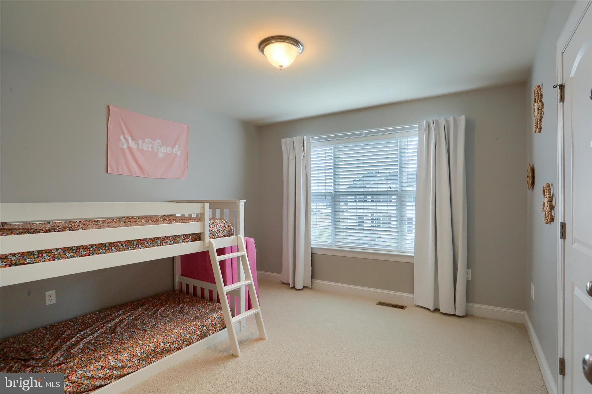 KINGS COURT AT BROWNSTONE - Residential