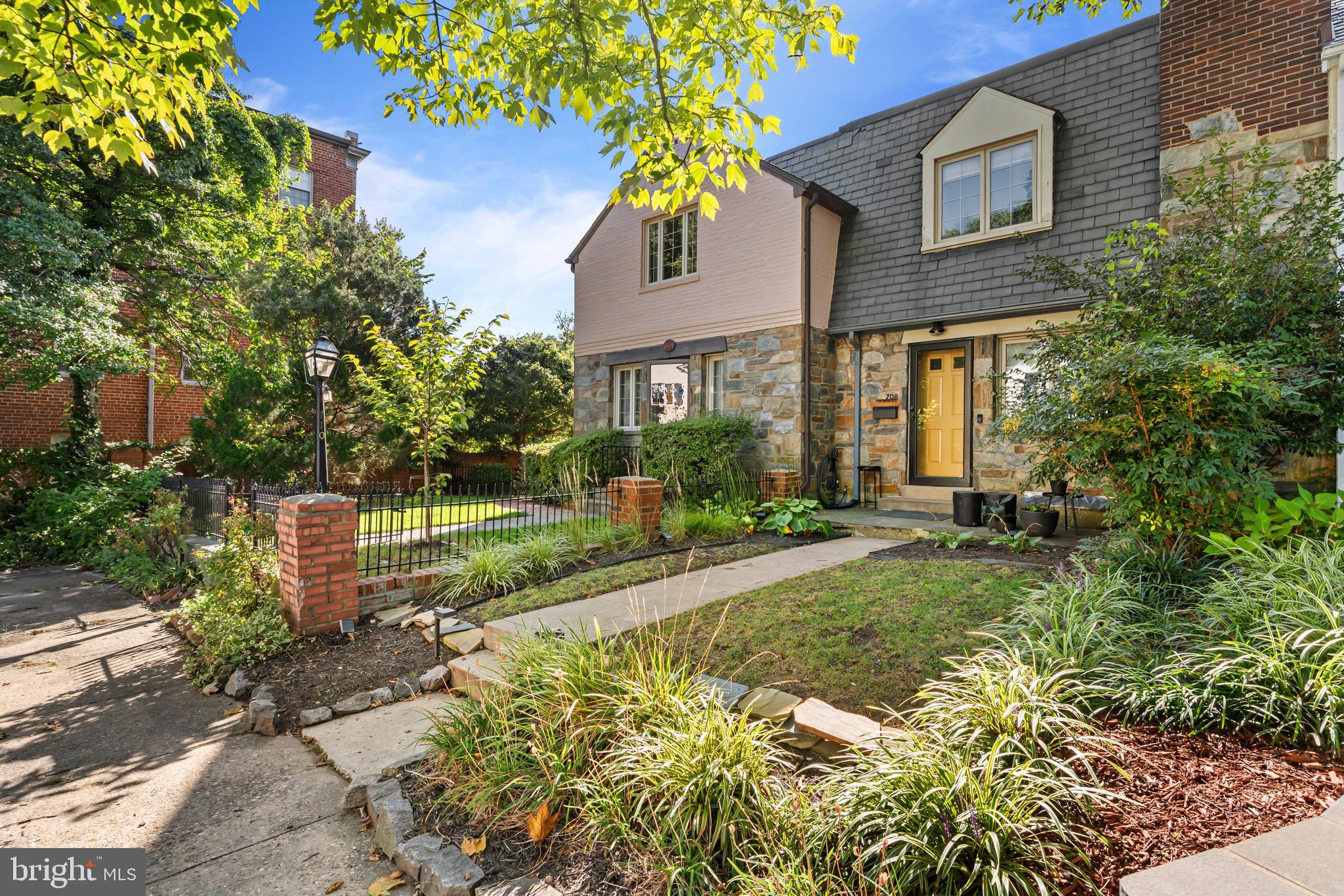 708 CHETWORTH PLACE