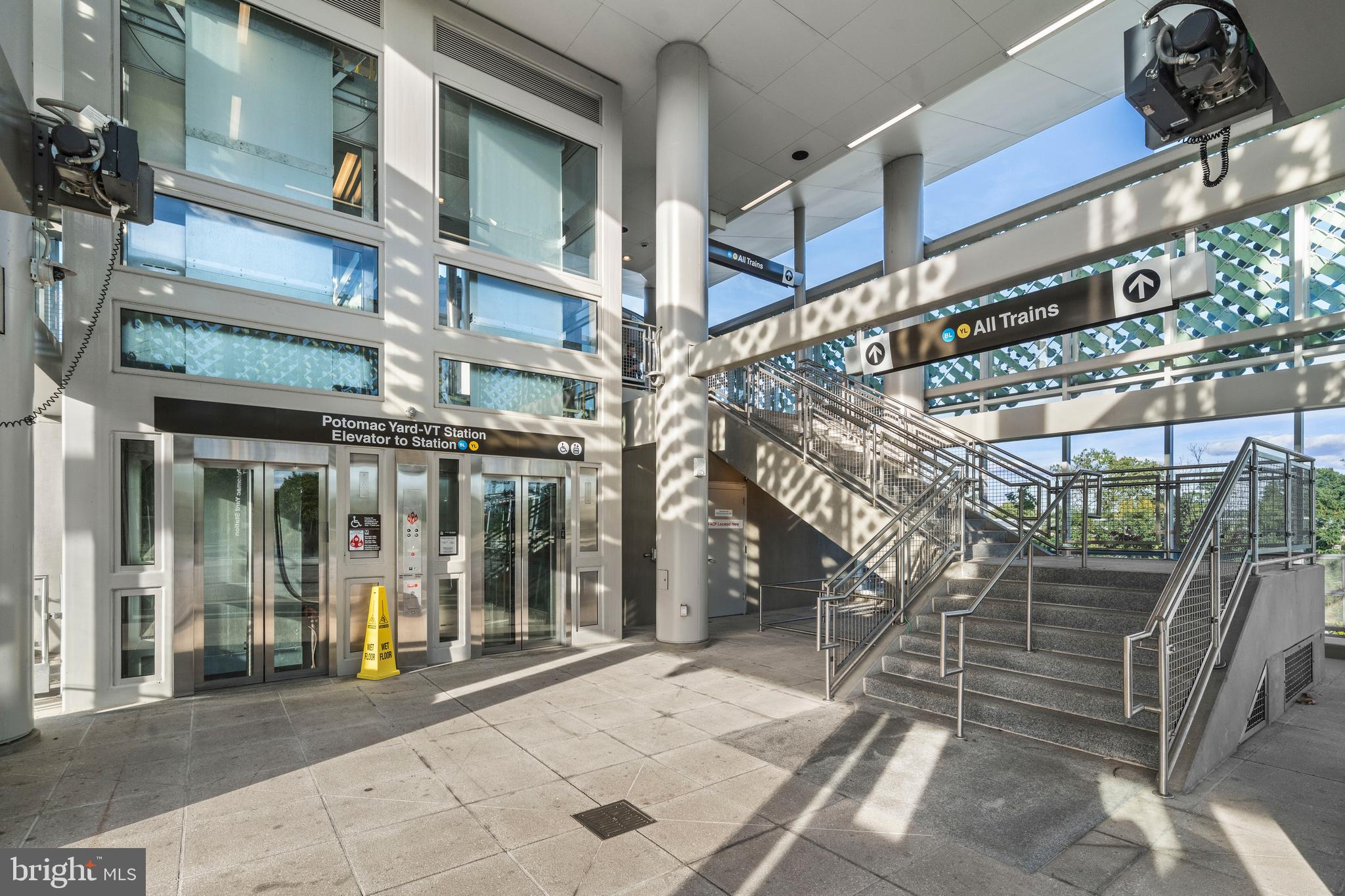 OLD TOWN NORTH - Residential