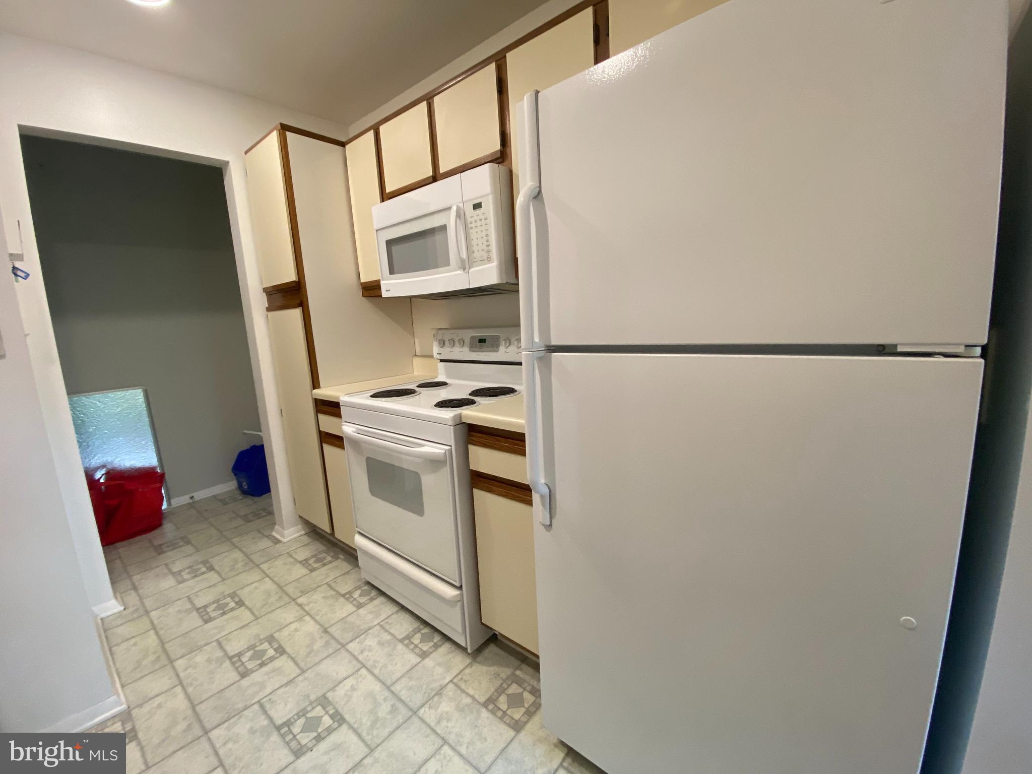 WILLOW WOOD - Residential Lease