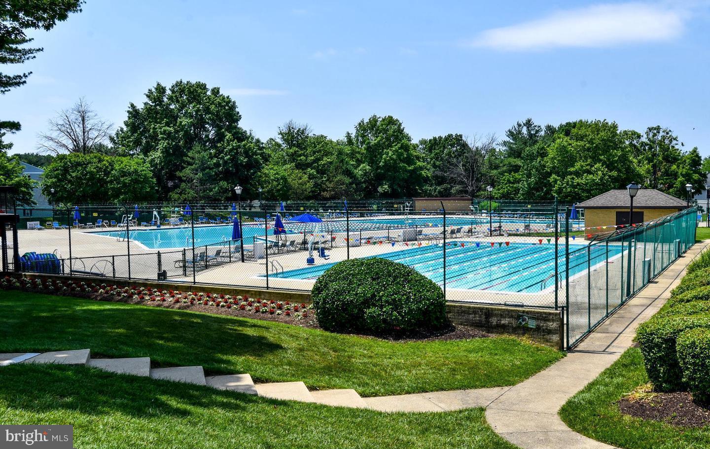 WILLOW WOOD - Residential Lease