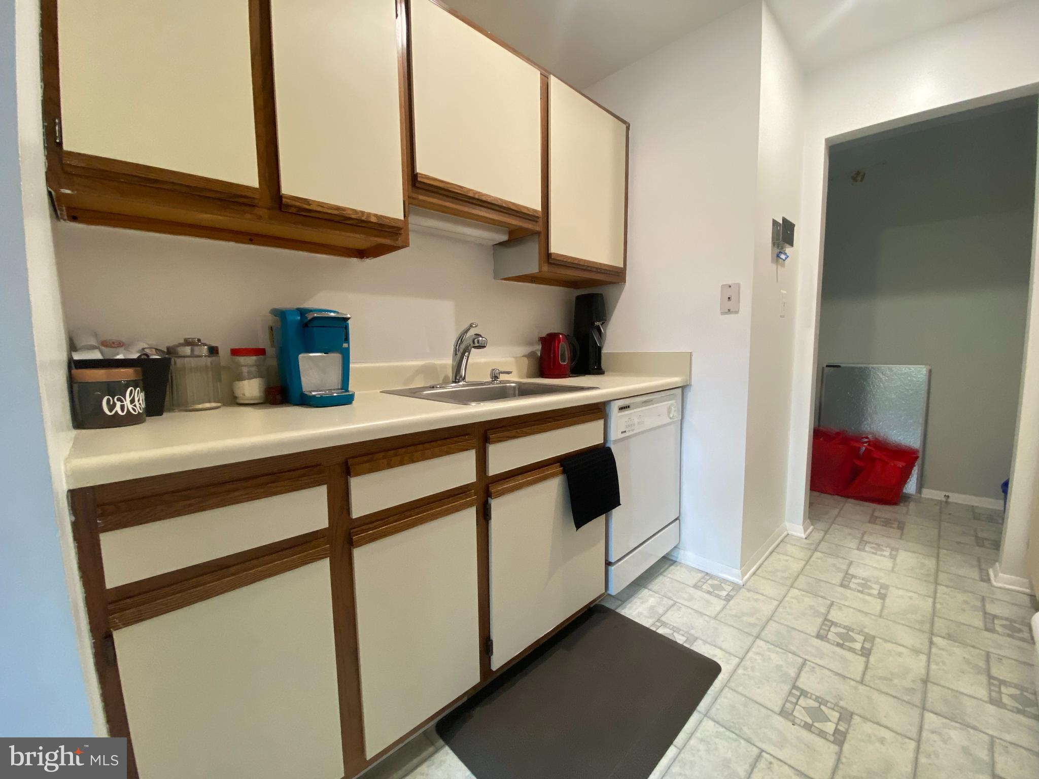 WILLOW WOOD - Residential Lease