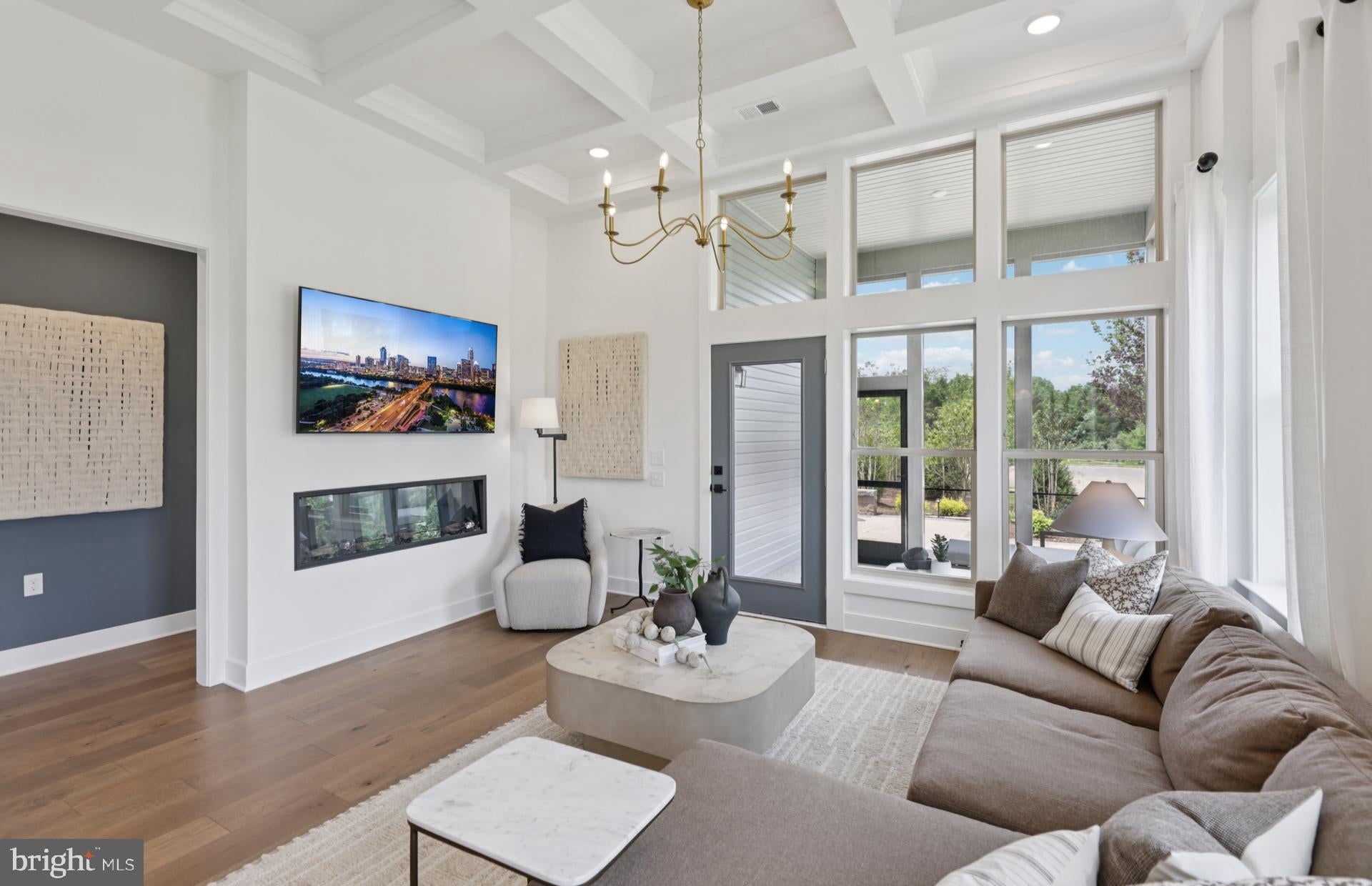 15470 EMERALD WAY