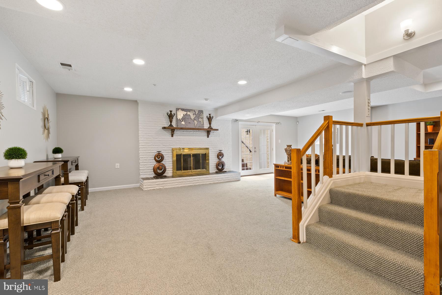 HIDDEN ESTATES - Residential