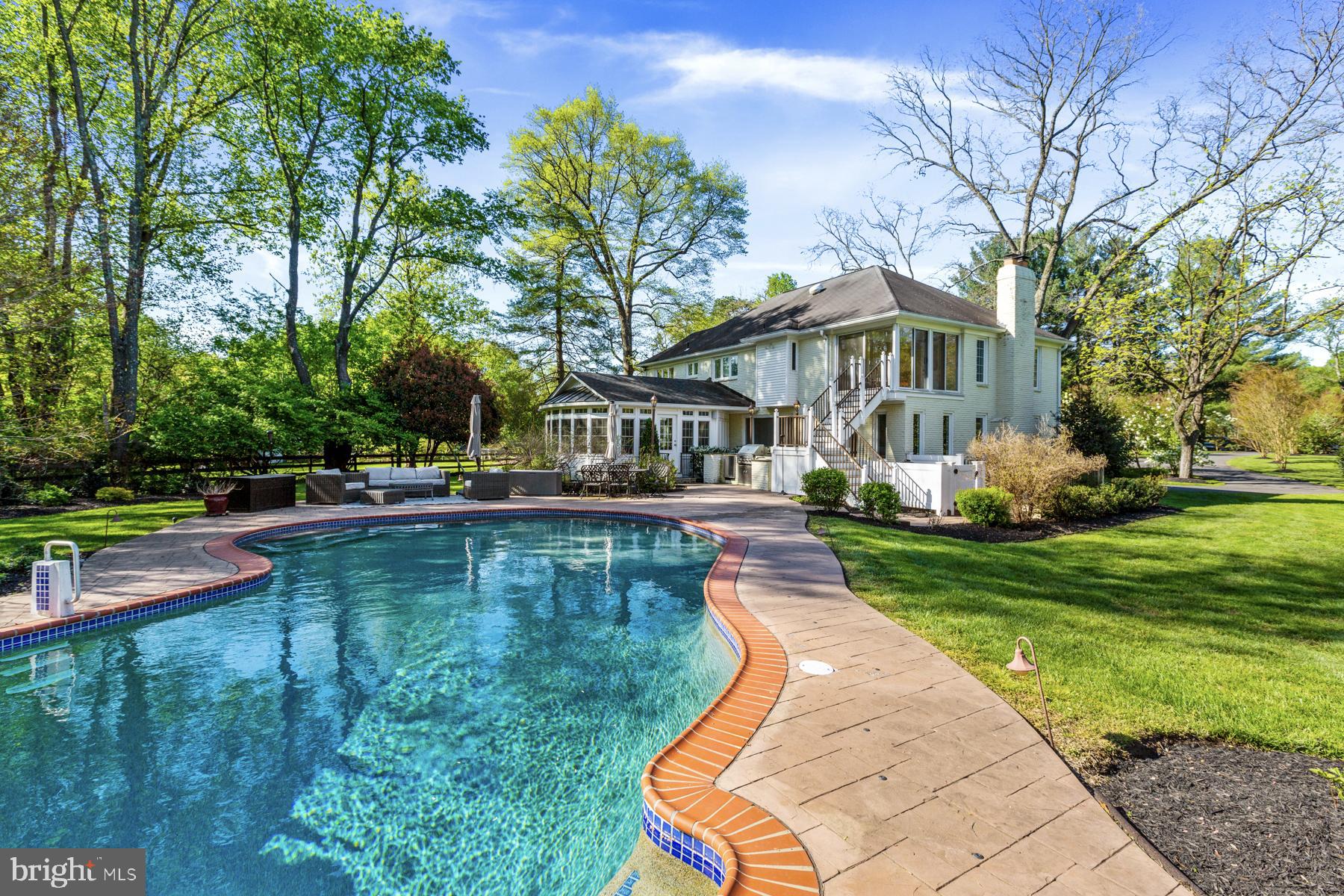 HIDDEN ESTATES - Residential