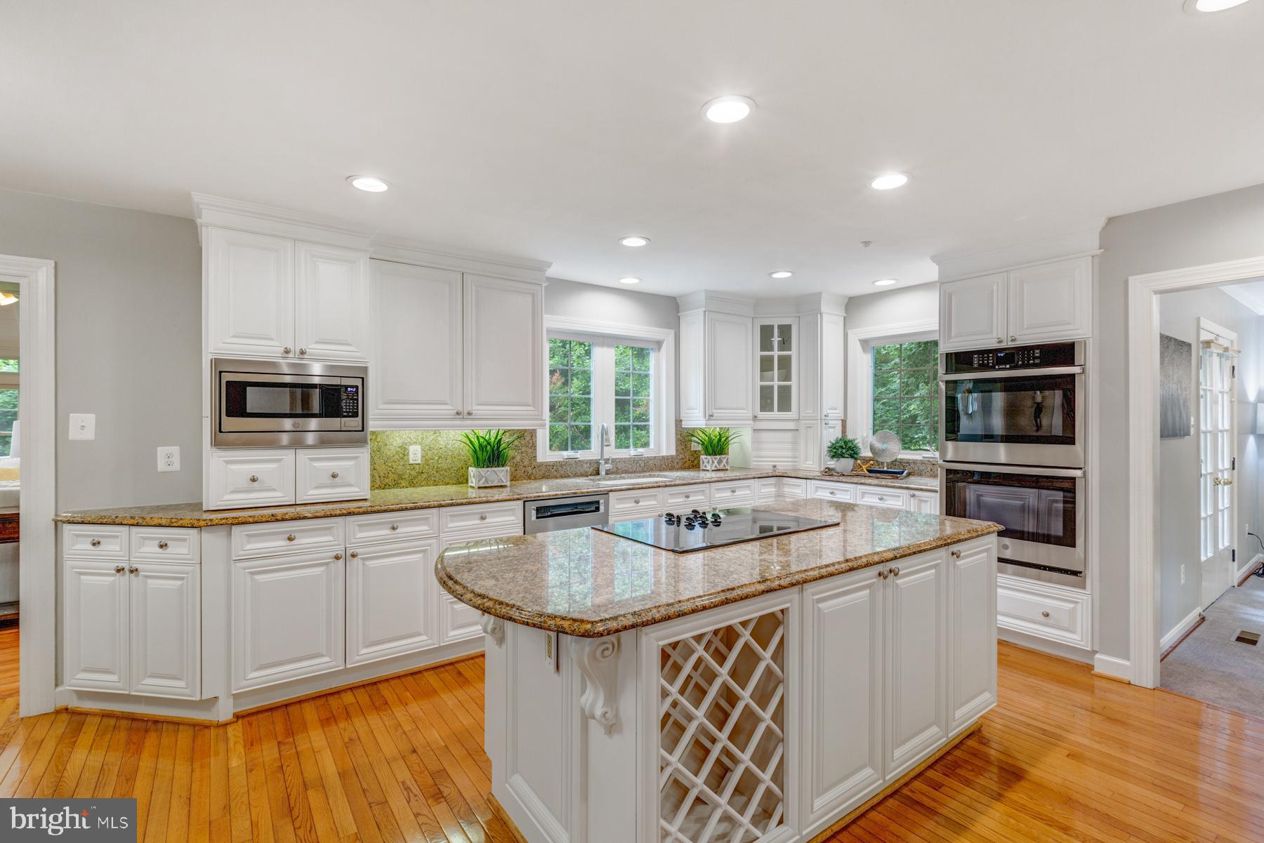 HIDDEN ESTATES - Residential