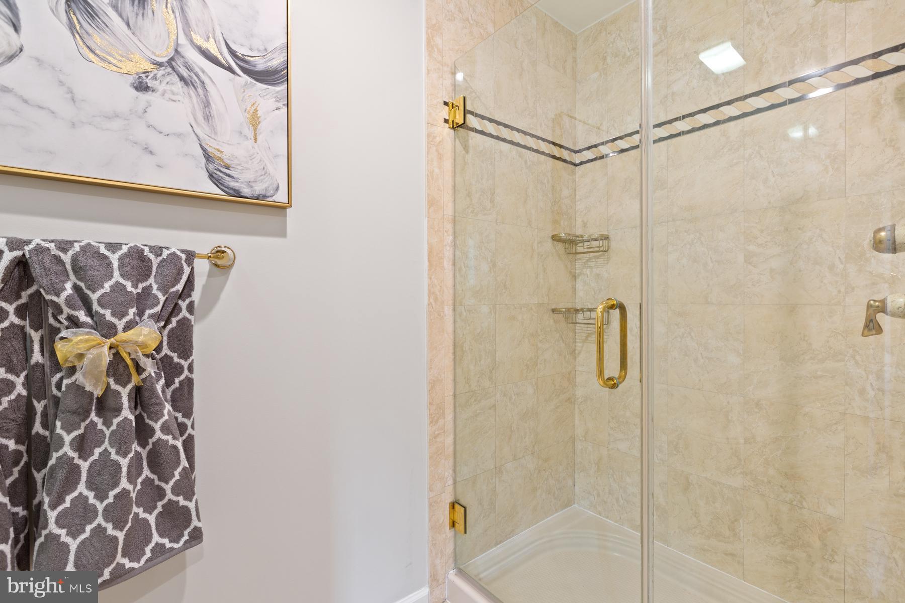 HIDDEN ESTATES - Residential