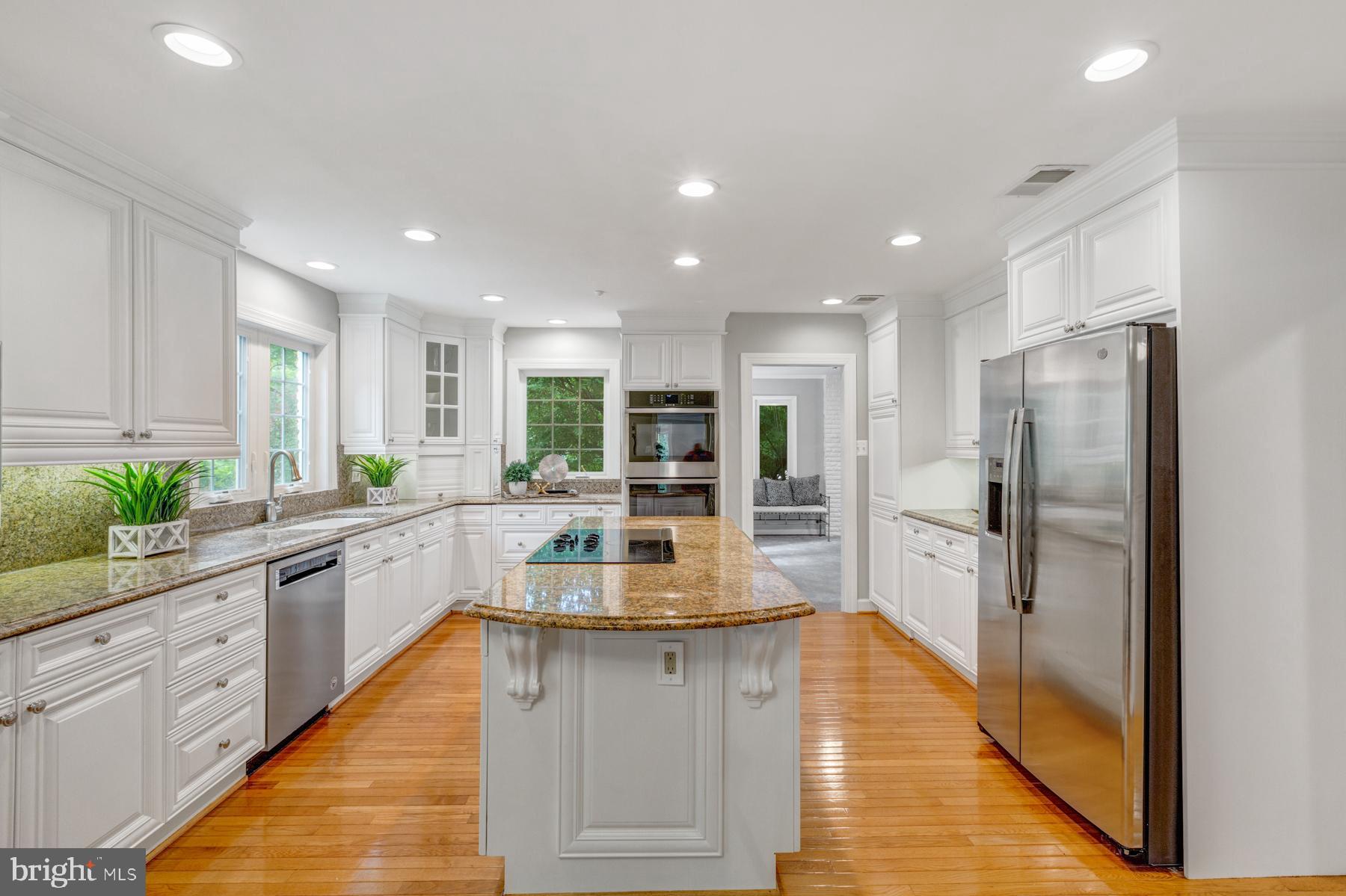 HIDDEN ESTATES - Residential