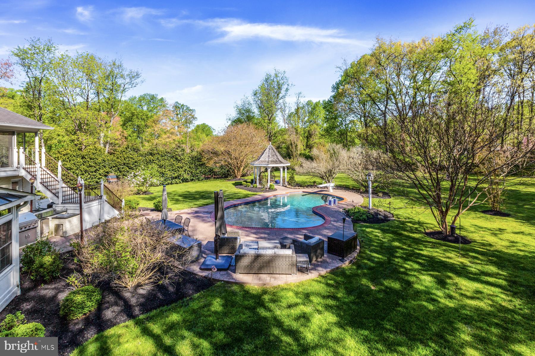 HIDDEN ESTATES - Residential