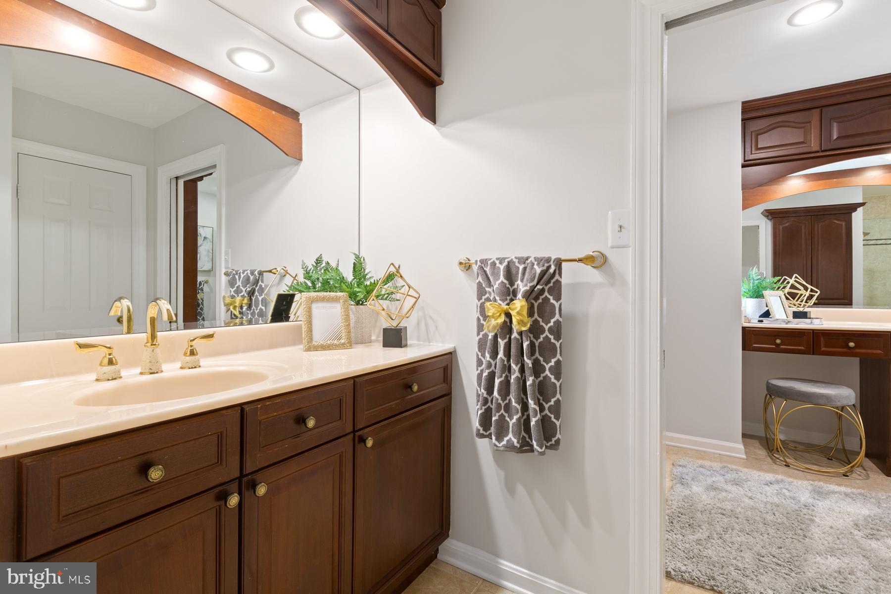 HIDDEN ESTATES - Residential