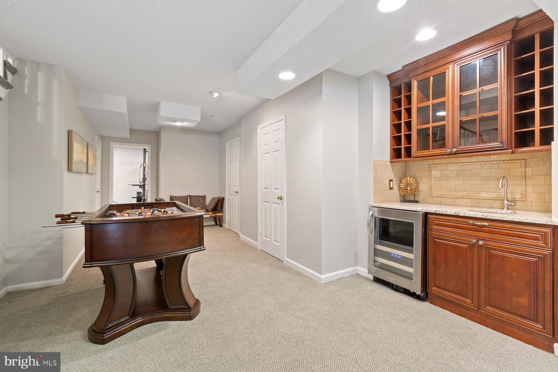 HIDDEN ESTATES - Residential