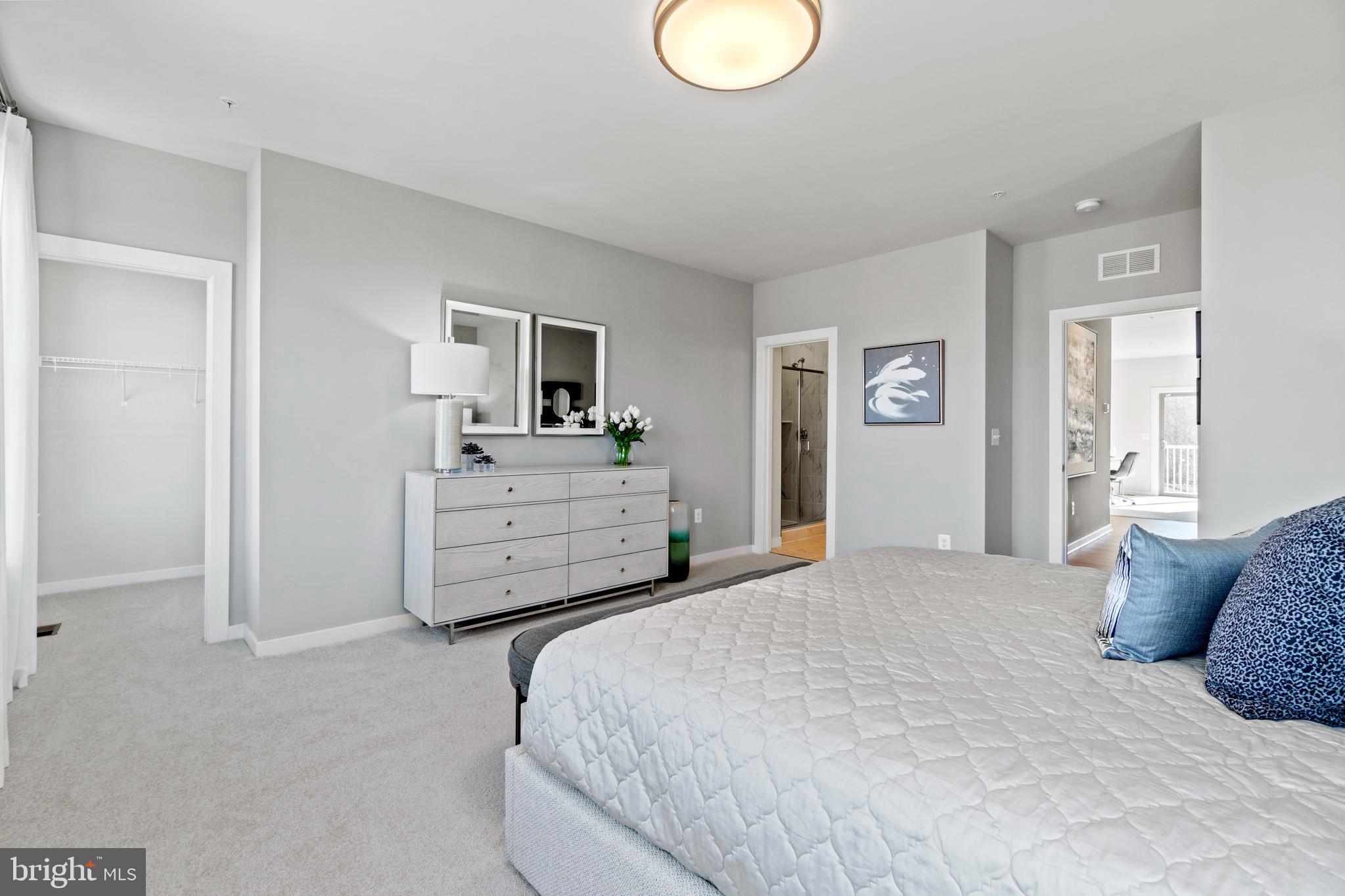 MANASSAS PARK VILLAGE - Residential