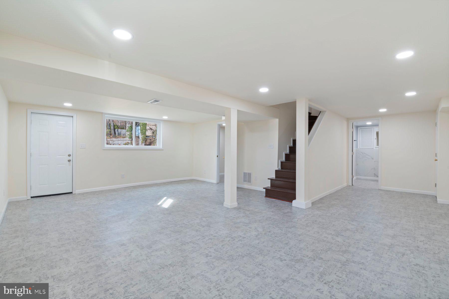 LANDOVER ESTATES - Residential