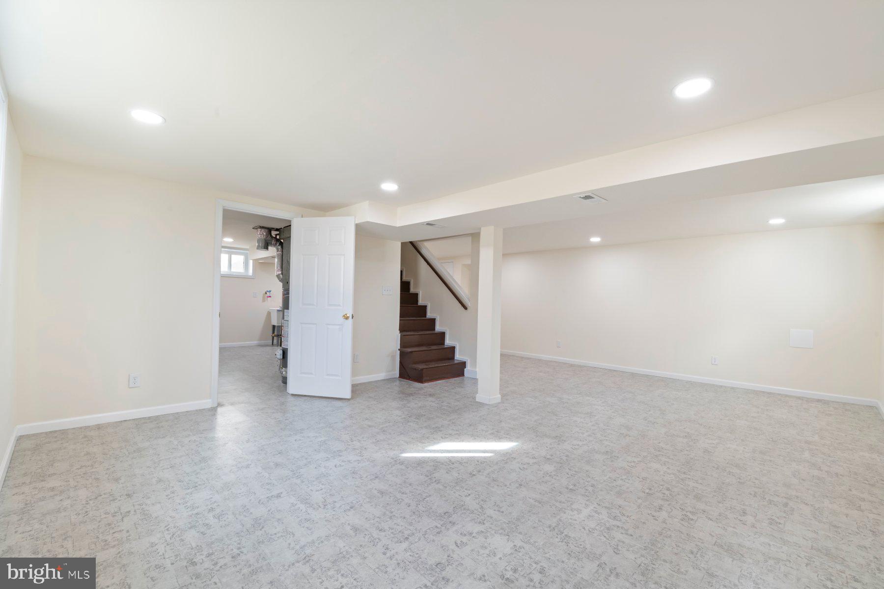 LANDOVER ESTATES - Residential