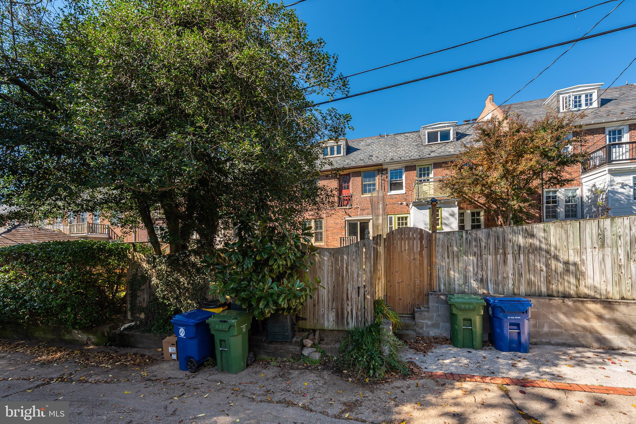 OAKENSHAWE - Residential