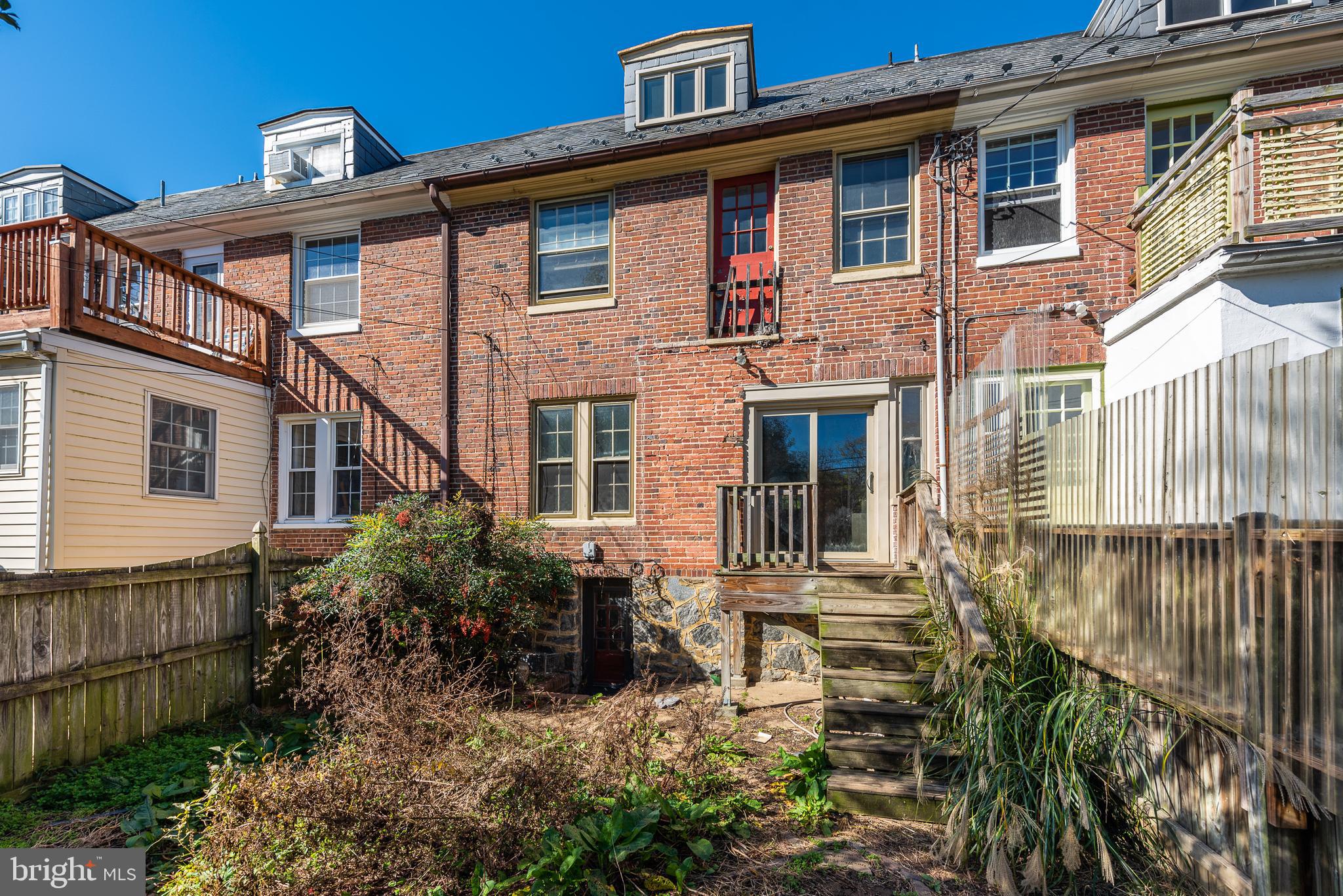 OAKENSHAWE - Residential