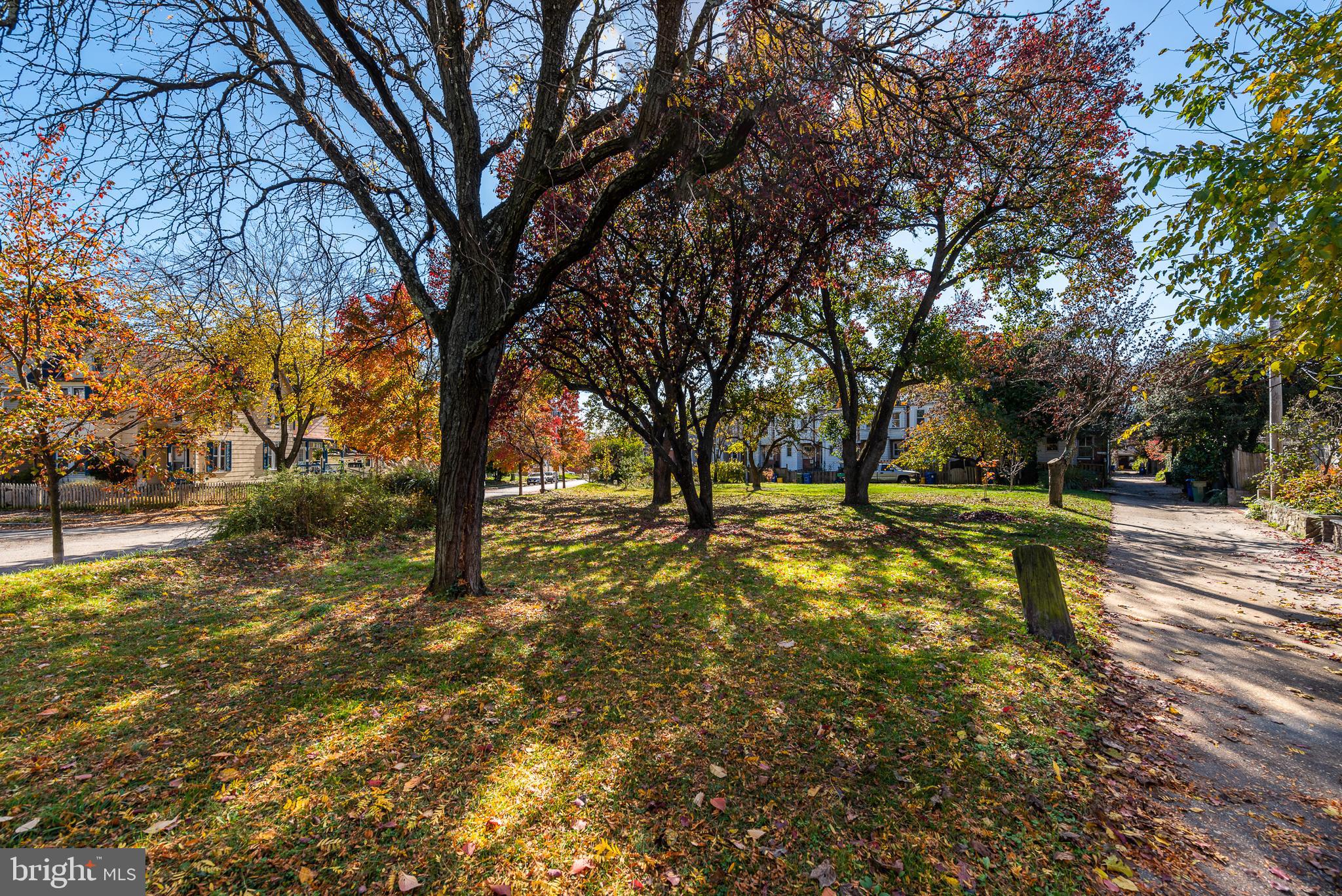 OAKENSHAWE - Residential