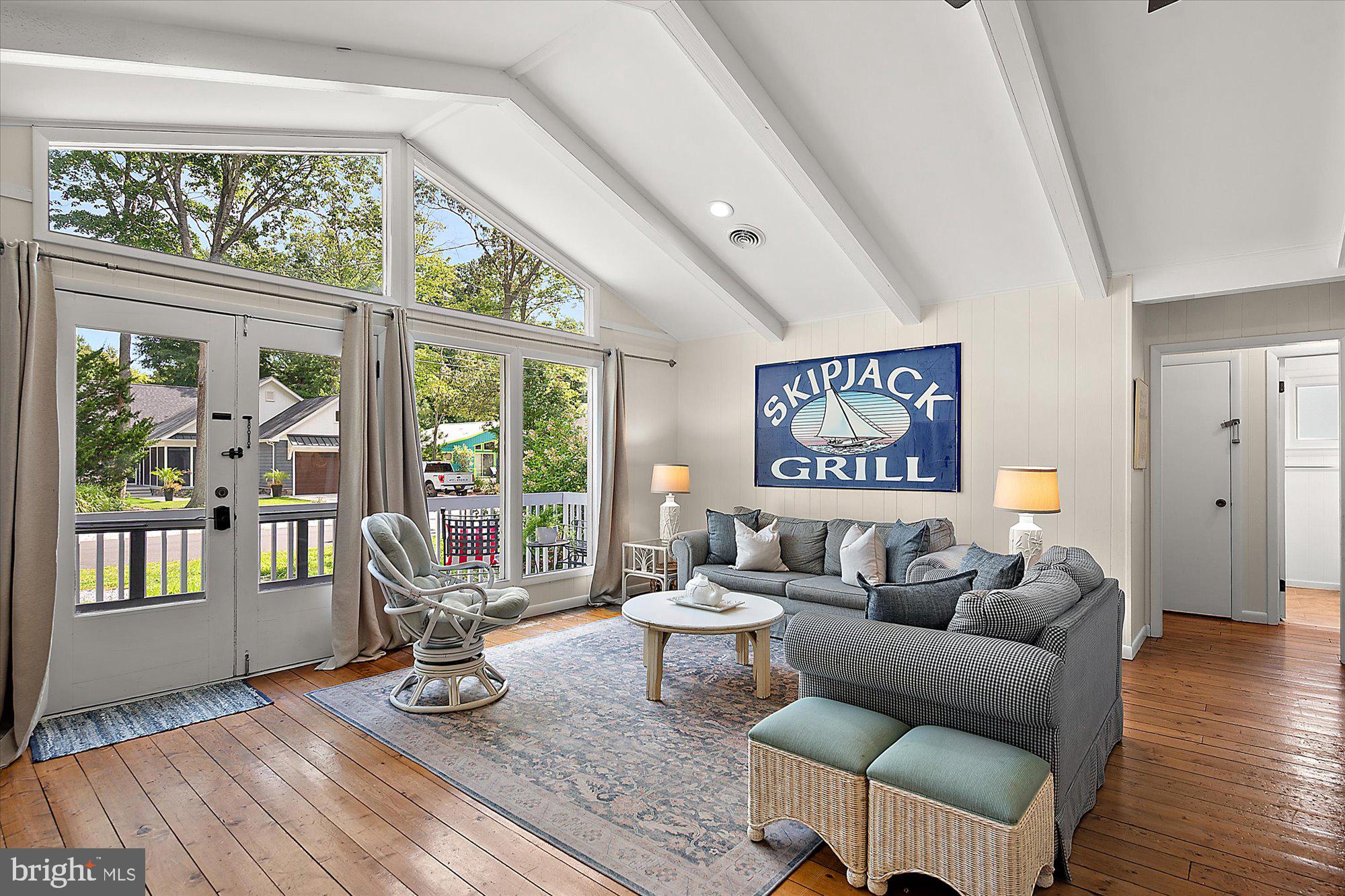 604 SPRING LAKE DRIVE