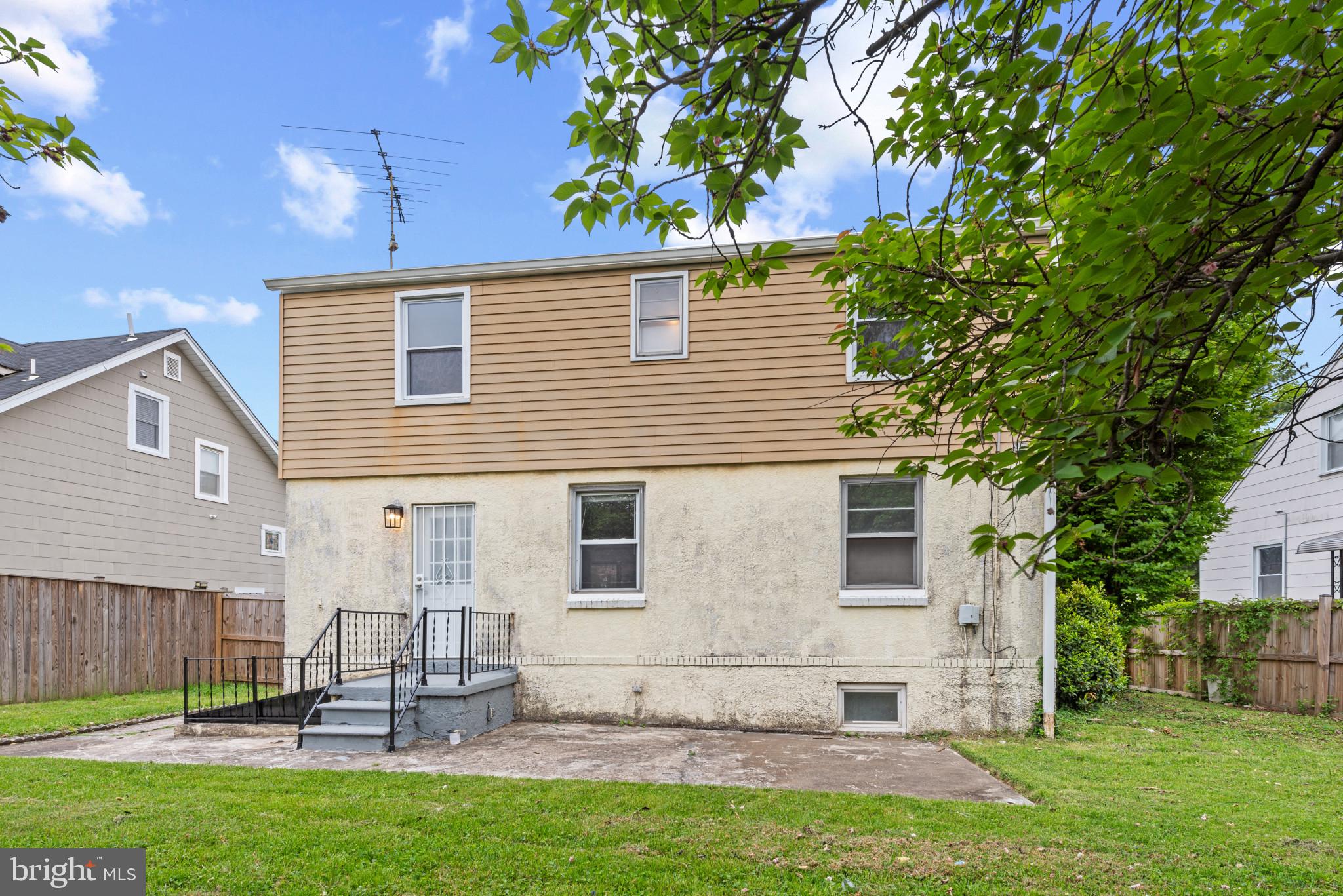 WILSON HEIGHTS - Residential