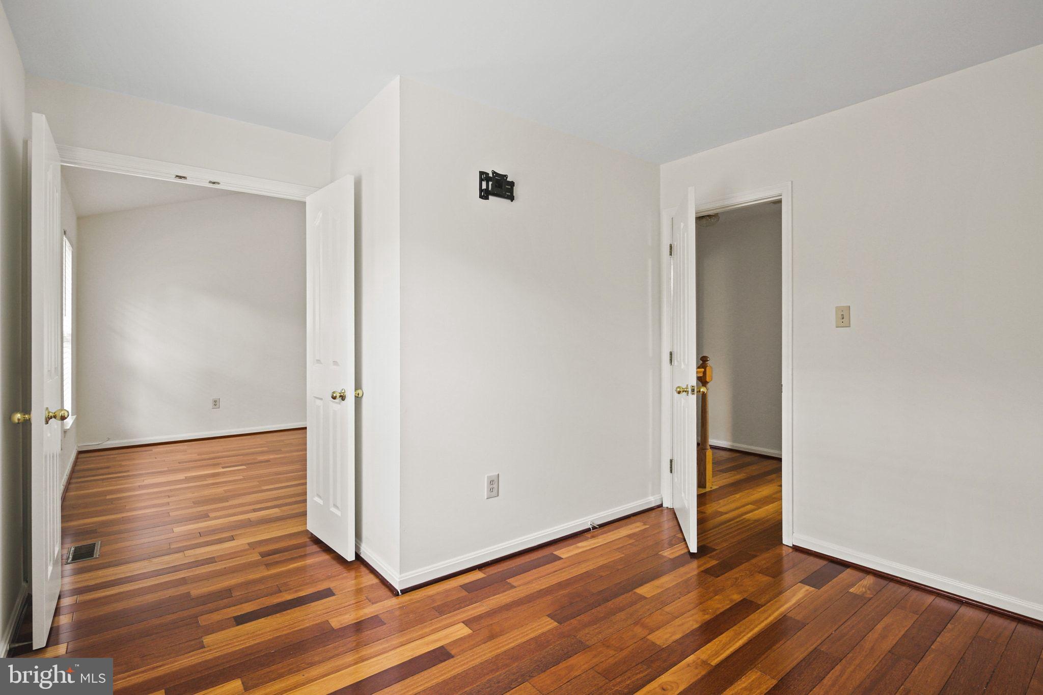 RUSSETT - Residential Lease