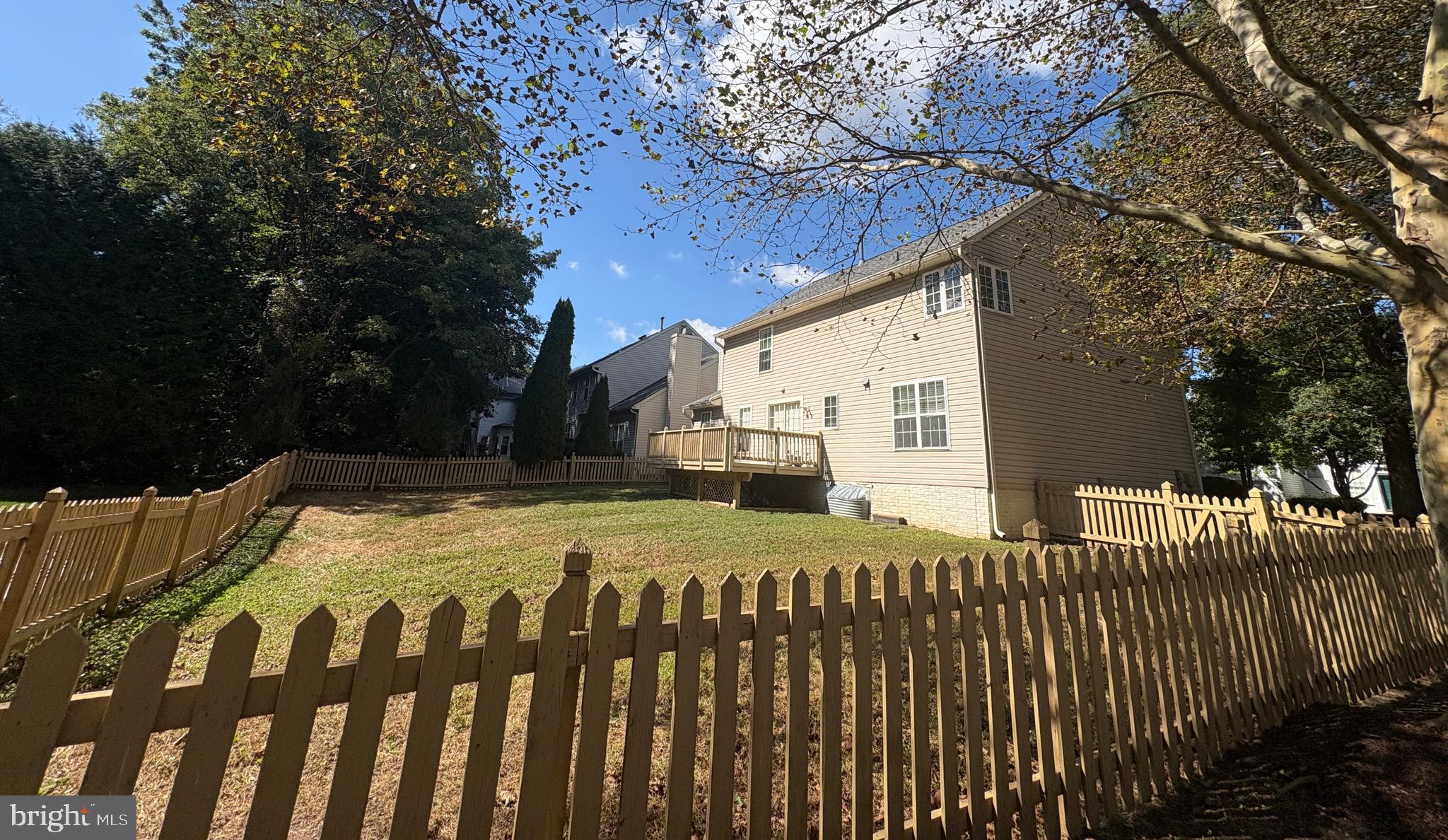 RUSSETT - Residential Lease