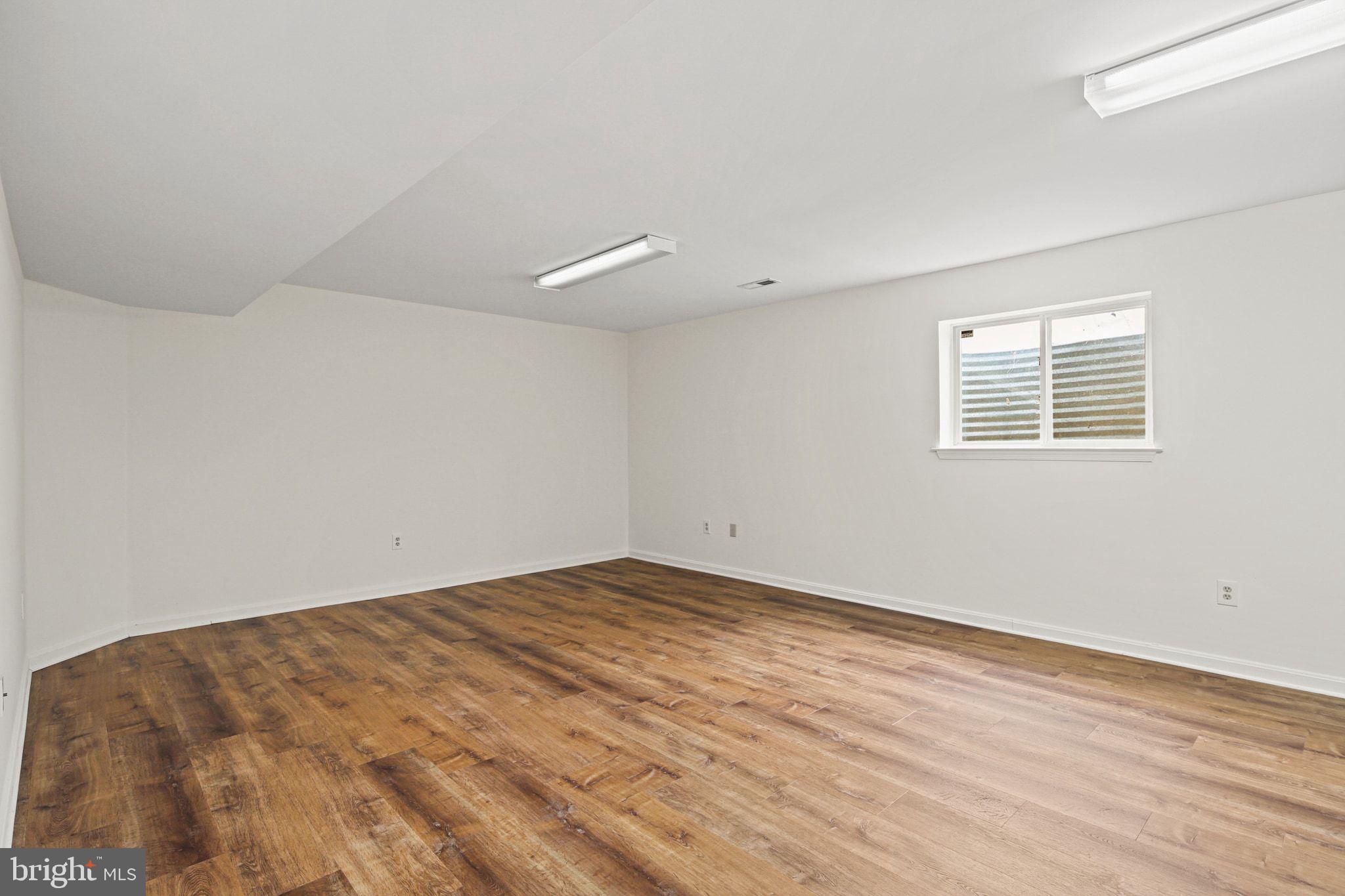 RUSSETT - Residential Lease