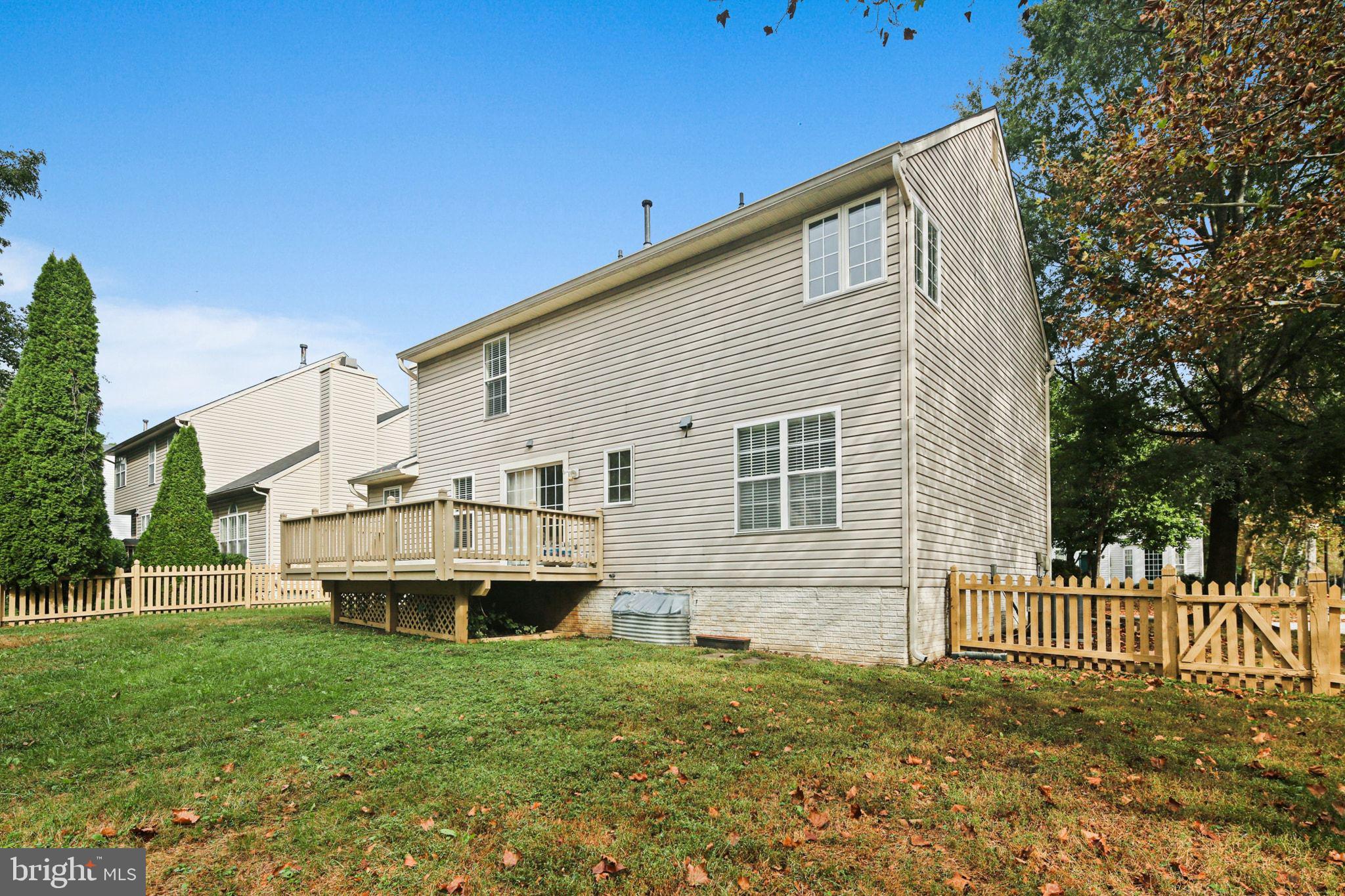 RUSSETT - Residential Lease