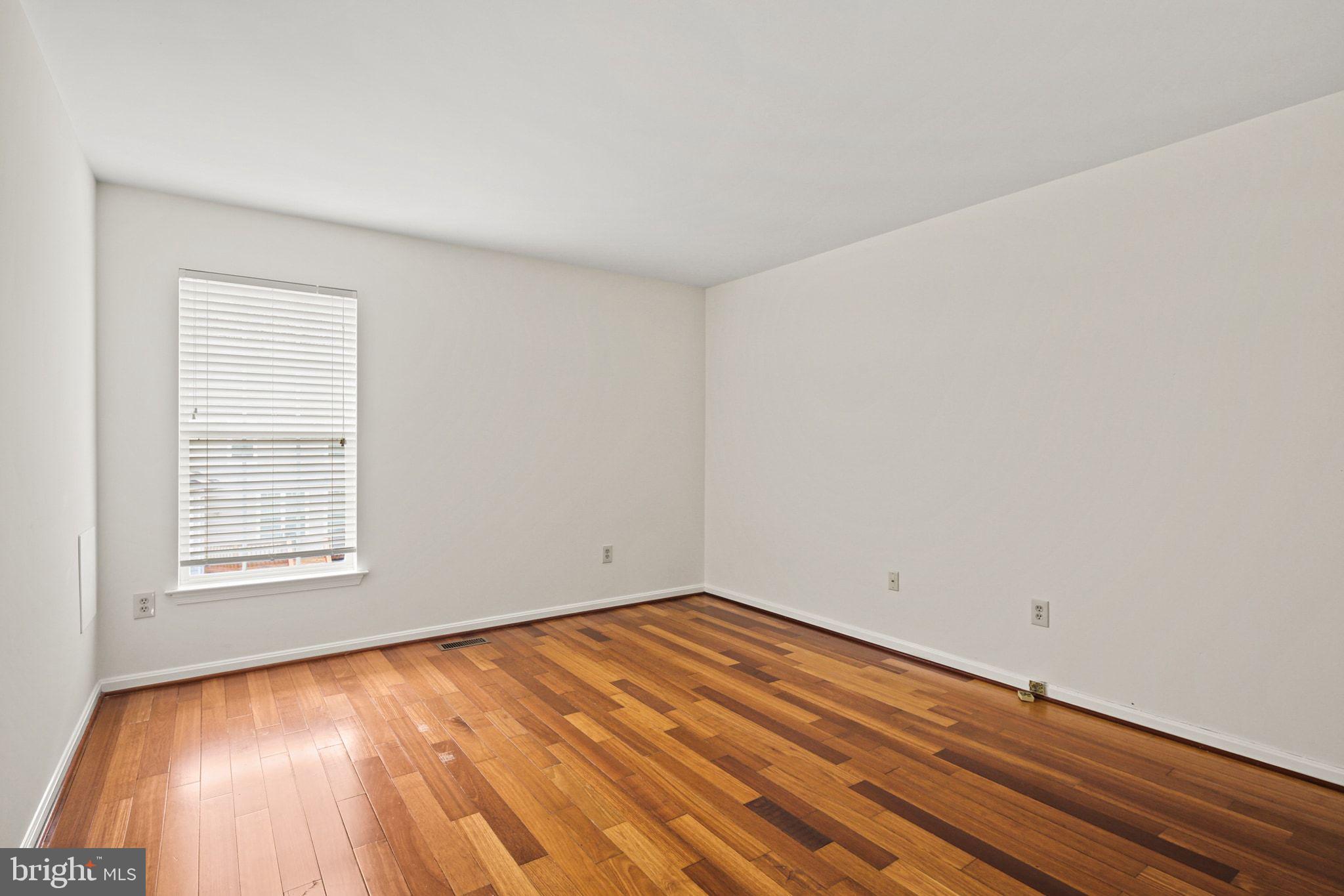 RUSSETT - Residential Lease