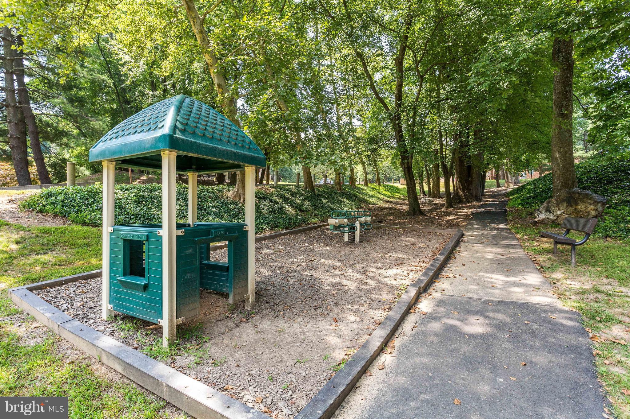 BURKE COVE - Residential