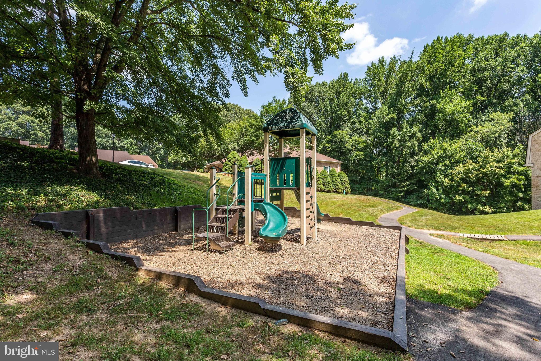 BURKE COVE - Residential