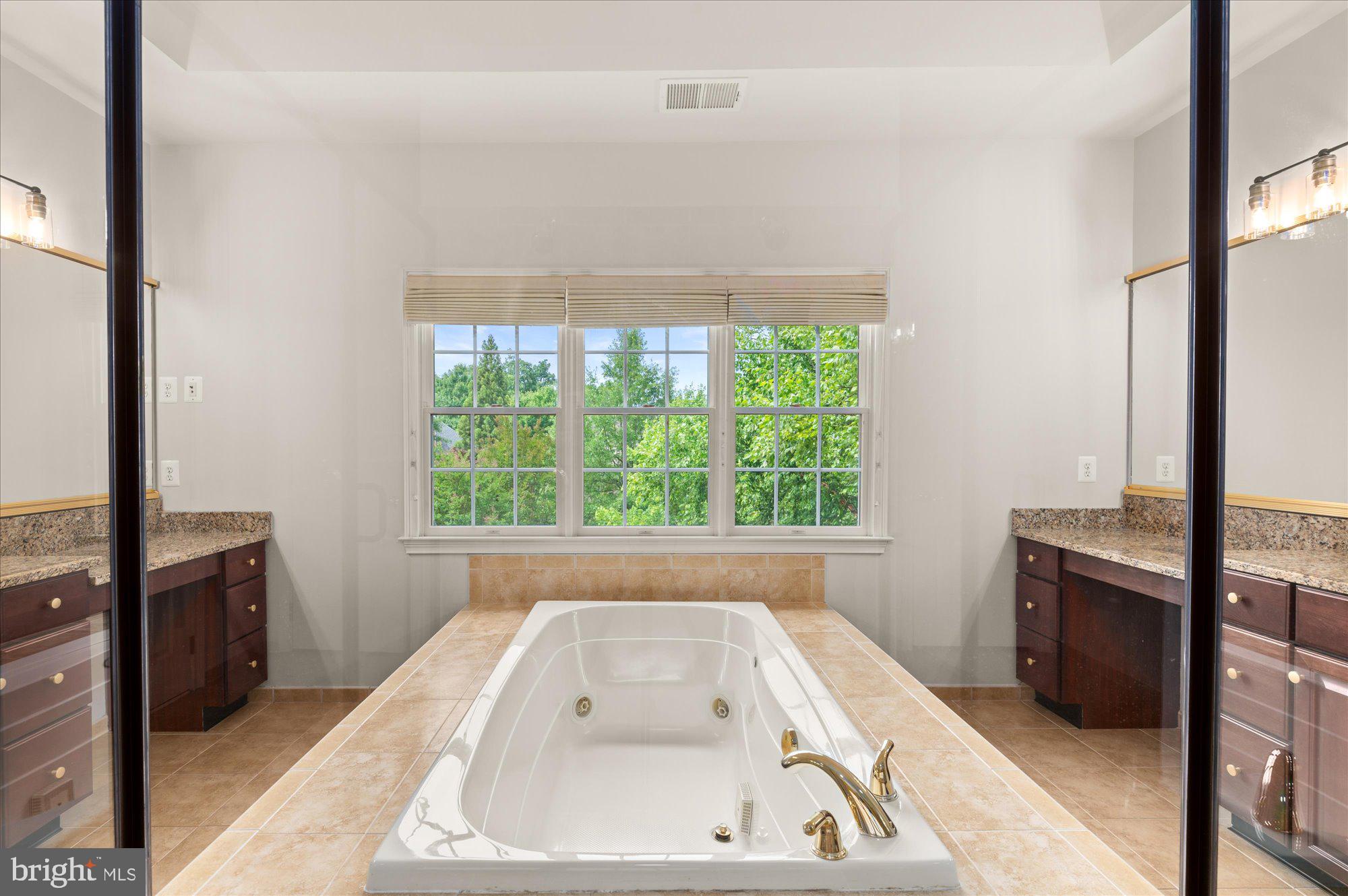 BELMONT COUNTRY CLUB - Residential