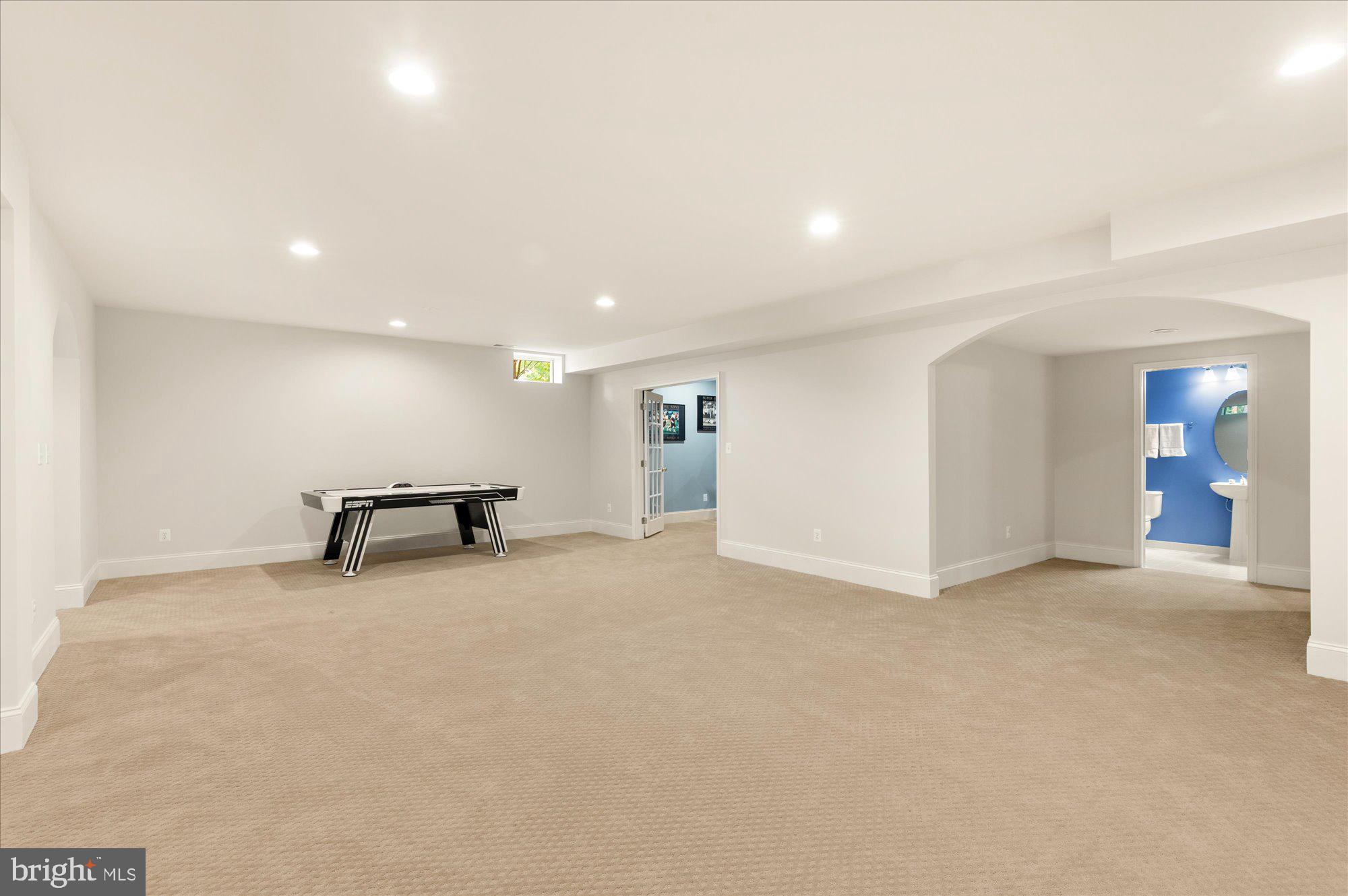 BELMONT COUNTRY CLUB - Residential