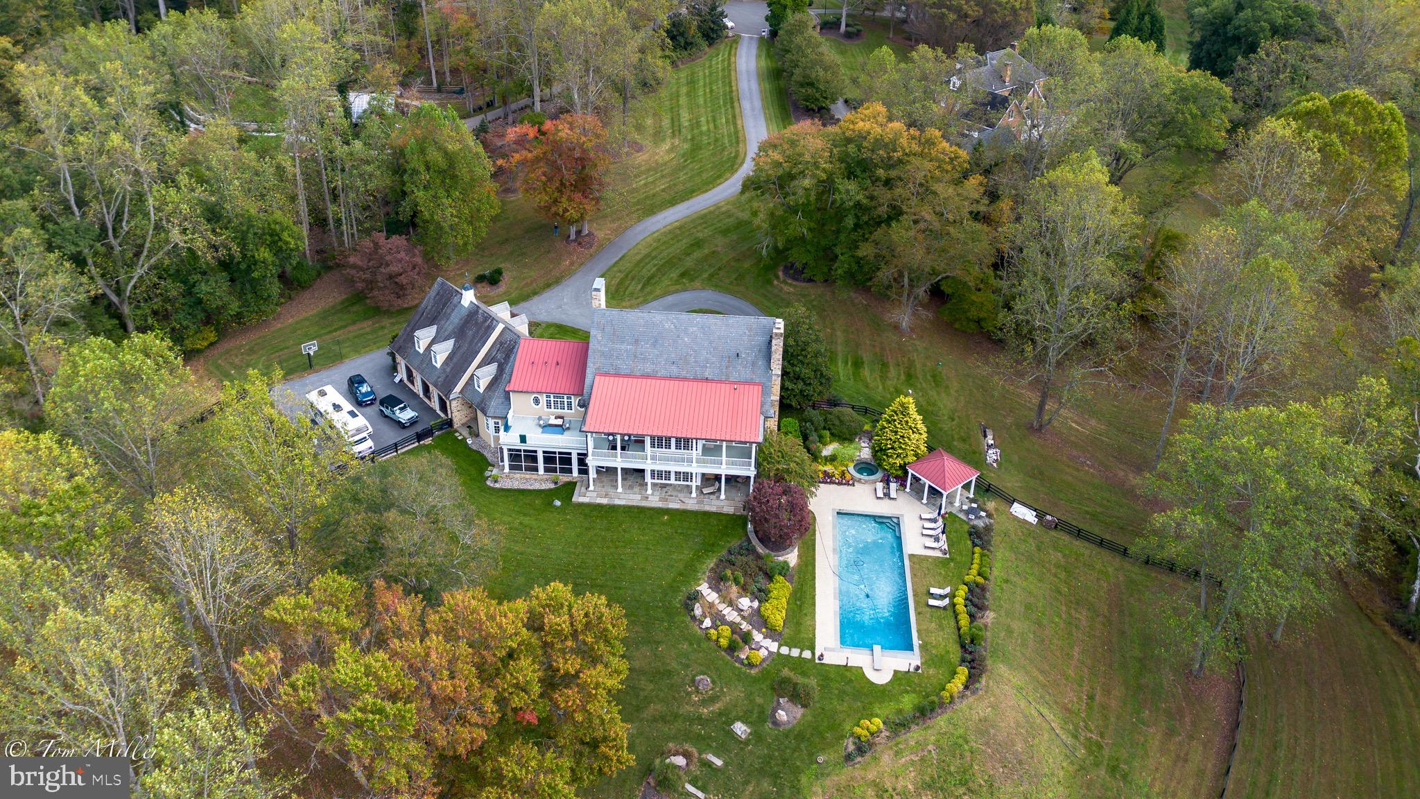 1912 CORBRIDGE LANE