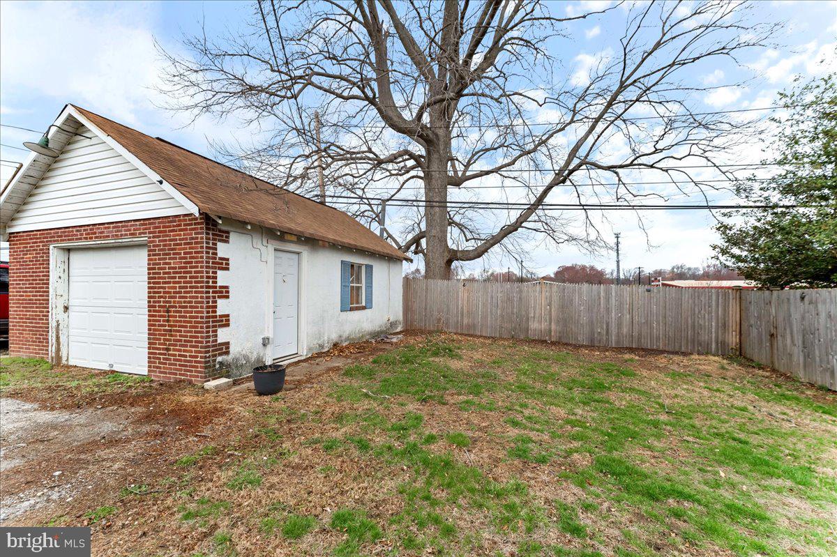 WILLOWBROOK - Residential Lease