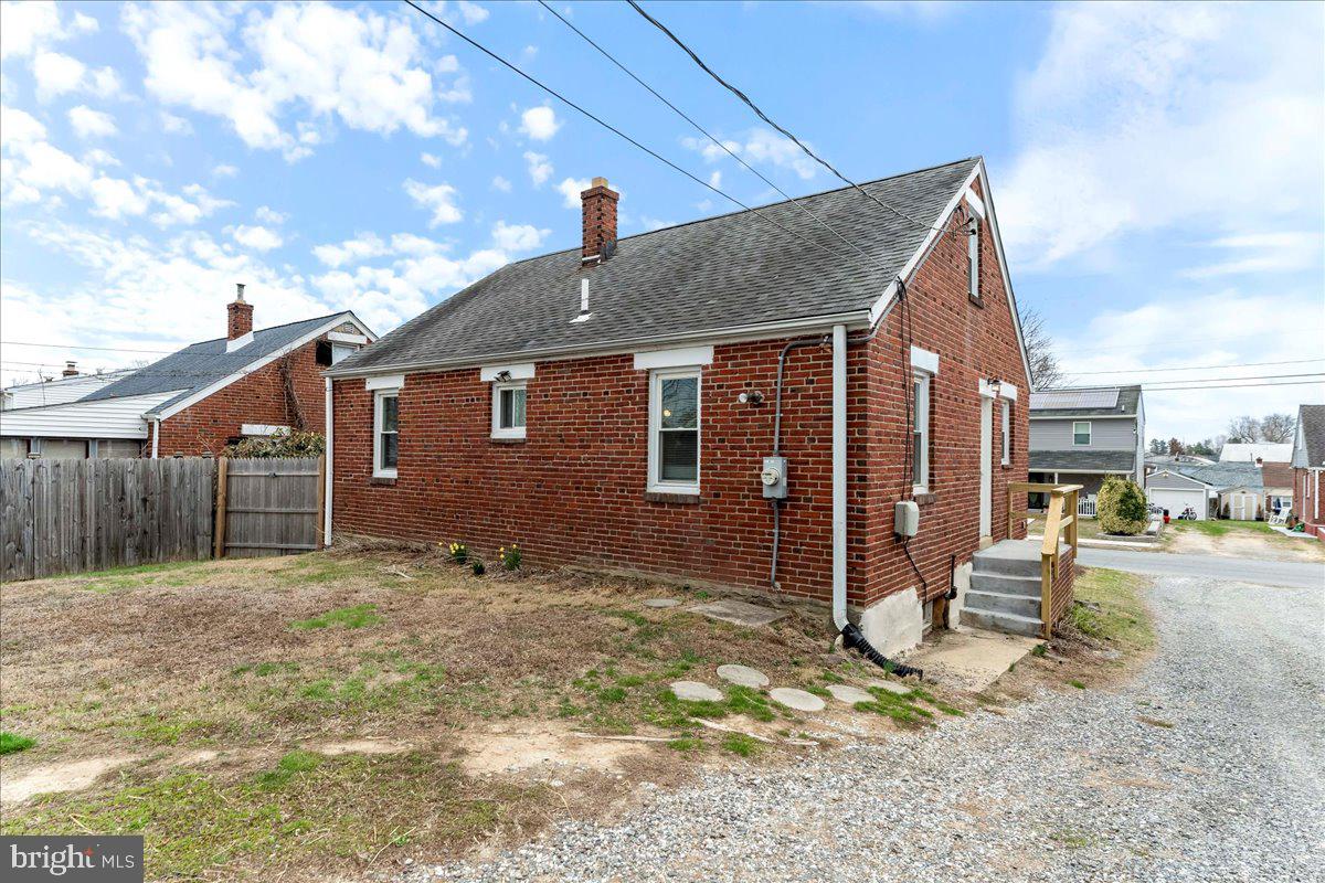 WILLOWBROOK - Residential Lease