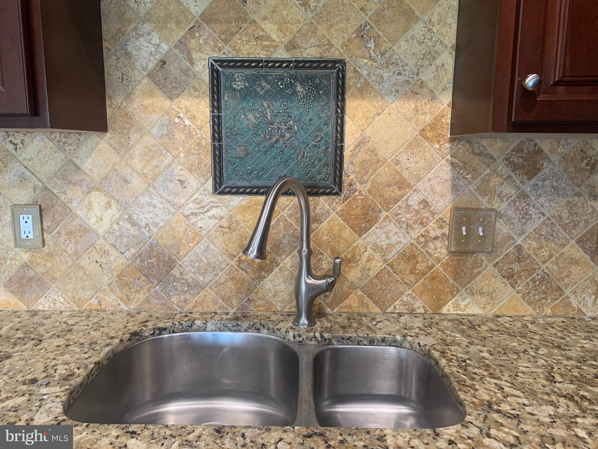 LAKELAND PLACE - Residential Lease